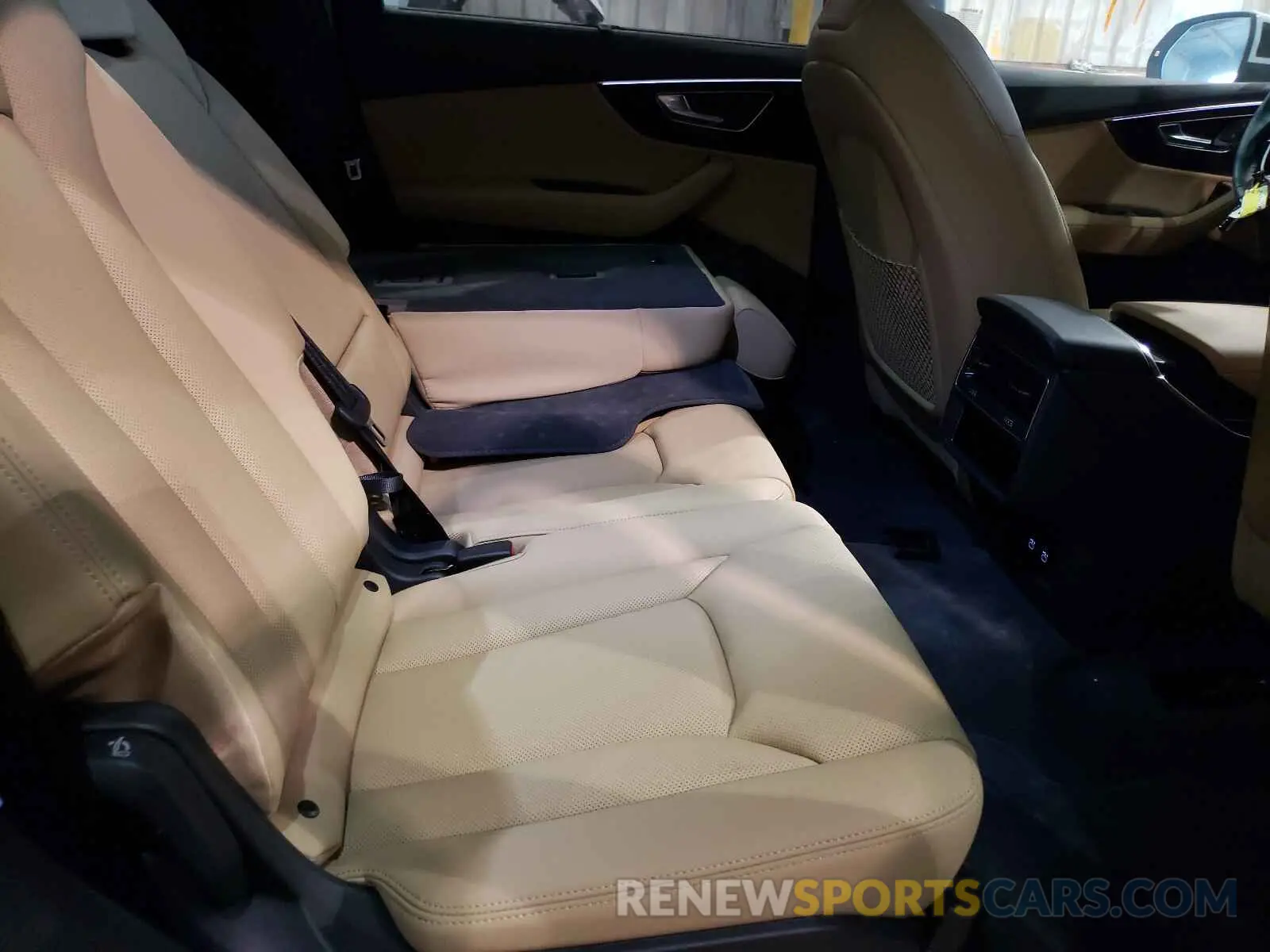 6 fotografías del automóvil dañado WA1VXAF73MD035118 AUDI Q7 2021