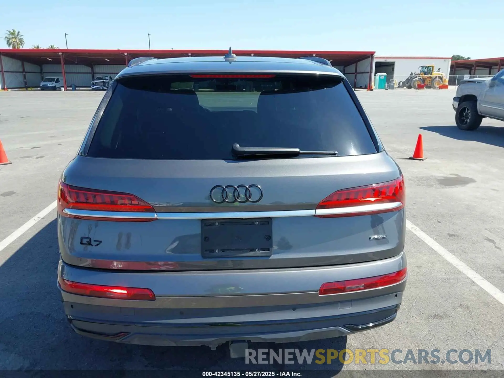 17 fotografías del automóvil dañado WA1VXAF77MD035798 AUDI Q7 2021