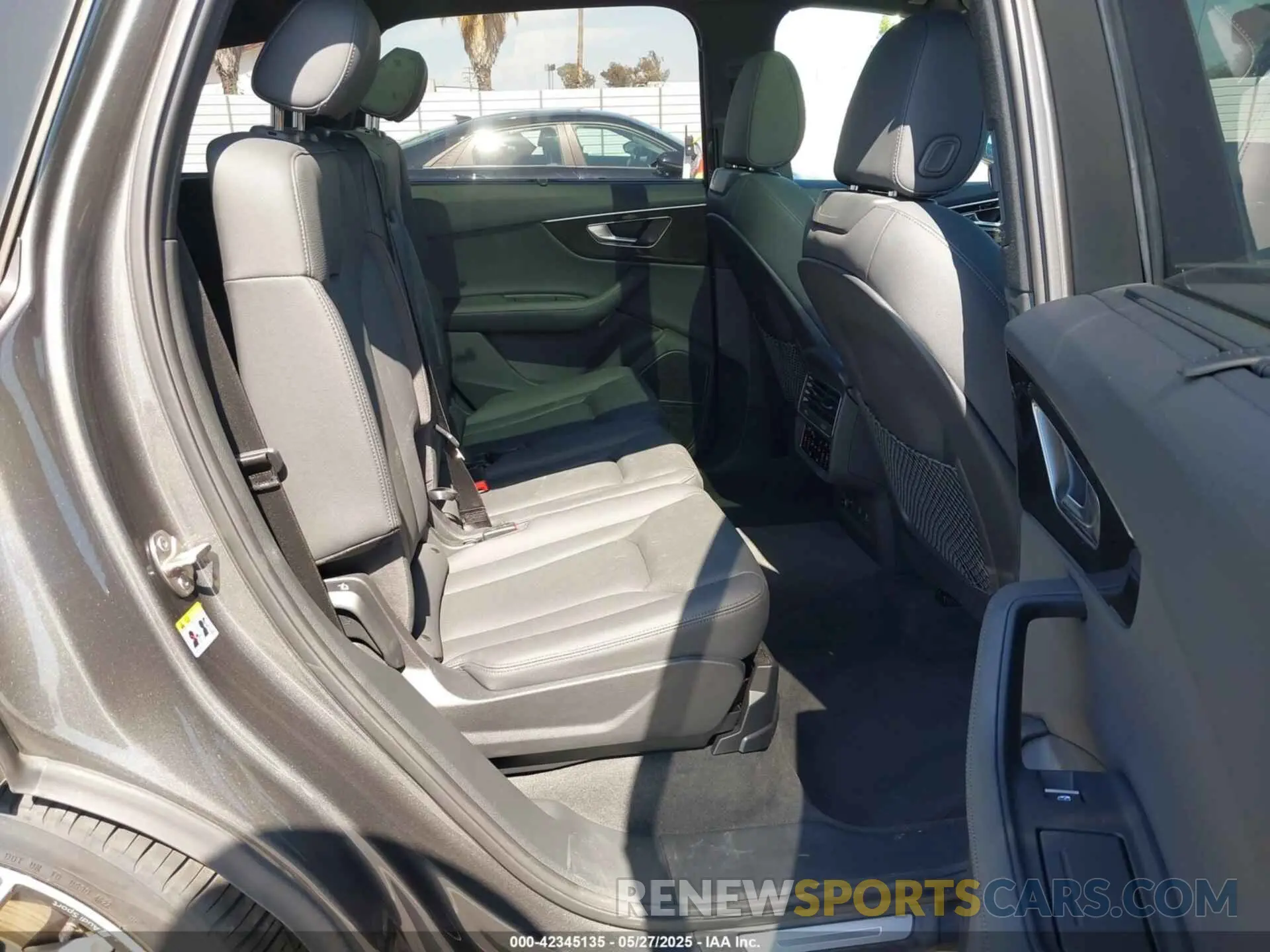8 fotografías del automóvil dañado WA1VXAF77MD035798 AUDI Q7 2021
