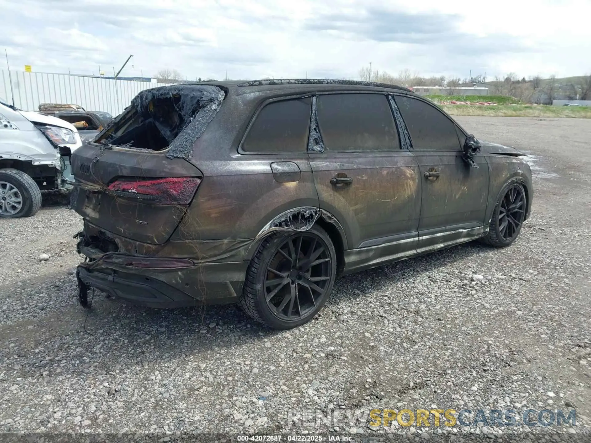 4 fotografías del automóvil dañado WA1VXBF73MD021287 AUDI Q7 2021