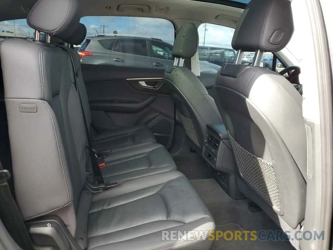 11 fotografías del automóvil dañado WA1LXBF78ND020368 AUDI Q7 2022