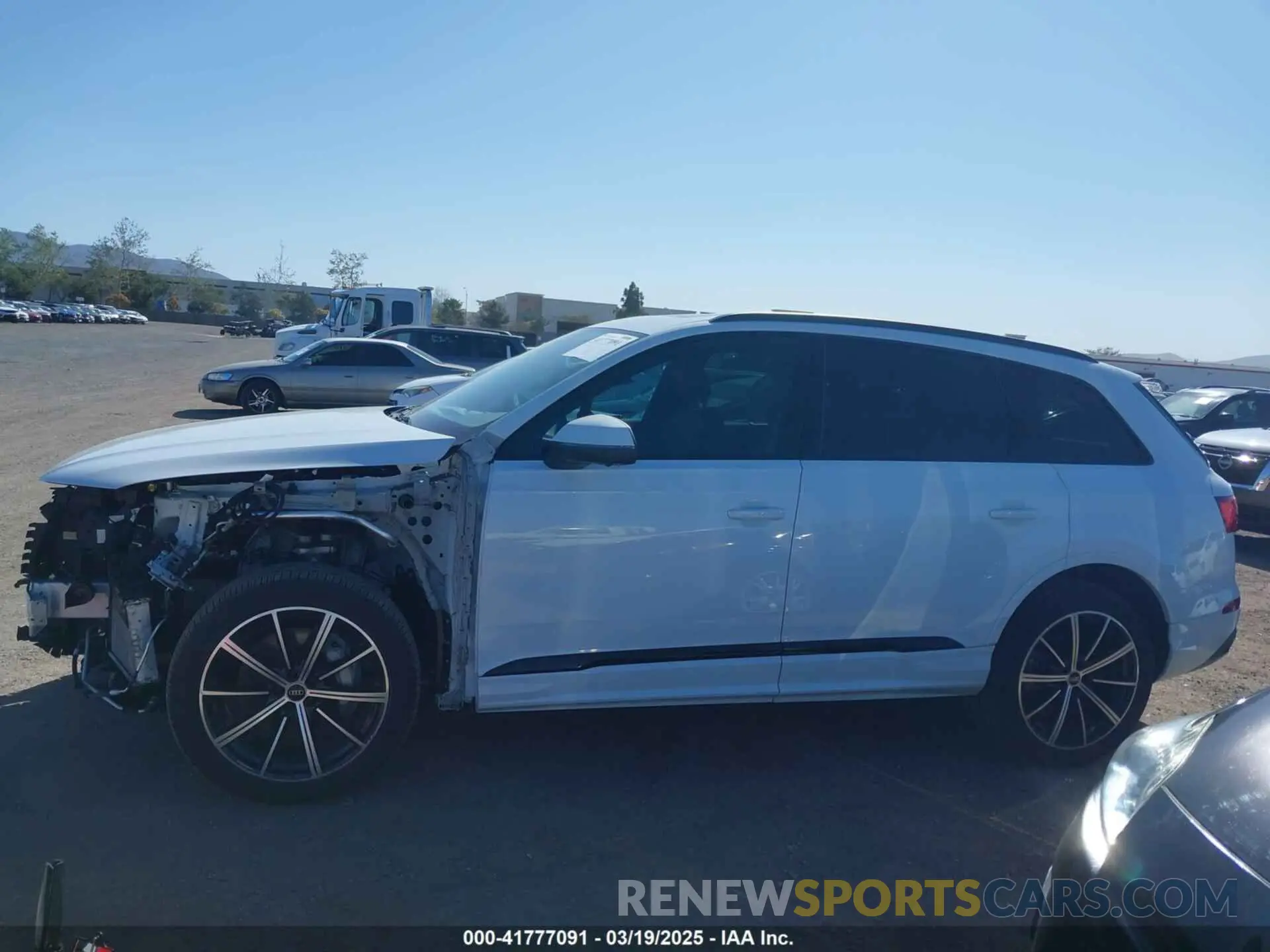 15 fotografías del automóvil dañado WA1LXBF79ND004082 AUDI Q7 2022