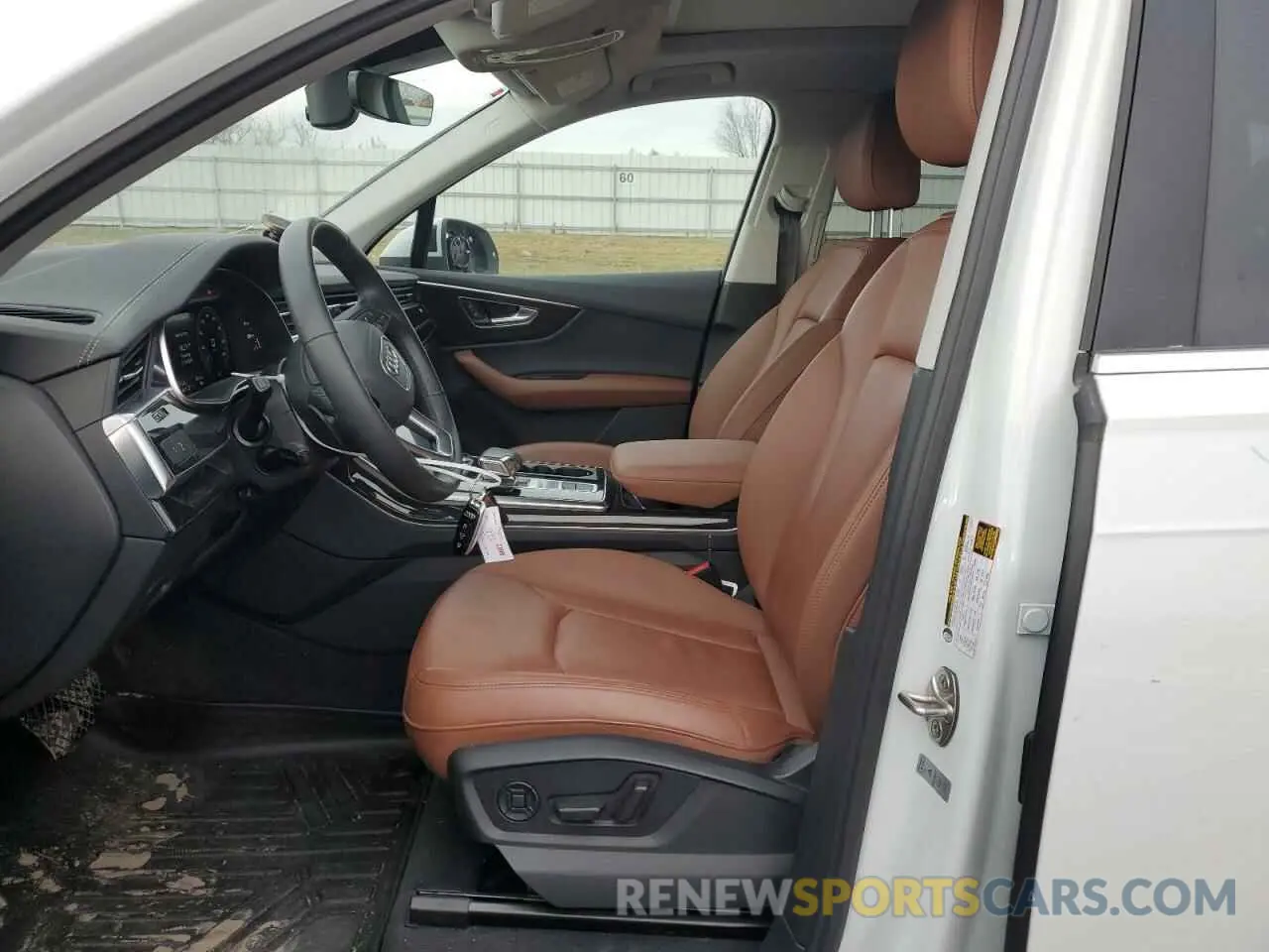 7 fotografías del automóvil dañado WA1ACBF79PD007800 AUDI Q7 2023
