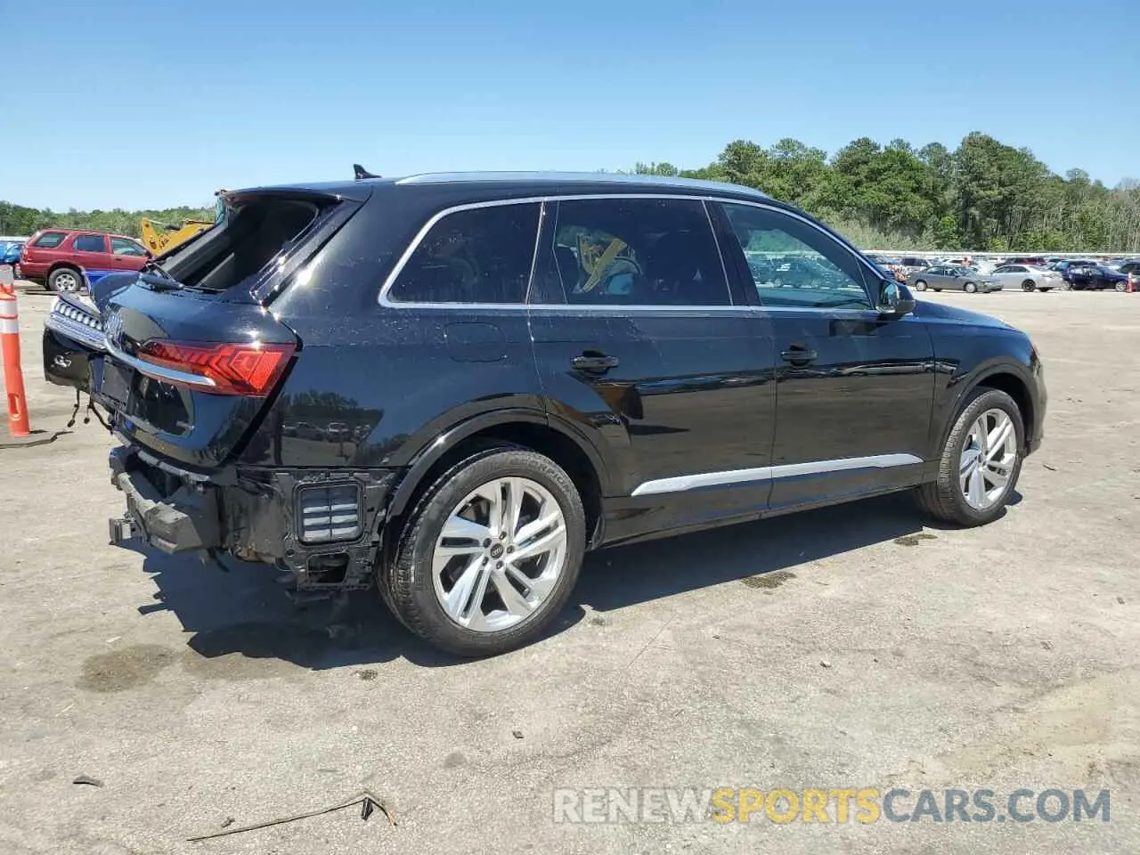 3 fotografías del automóvil dañado WA1ACBF79PD012740 AUDI Q7 2023