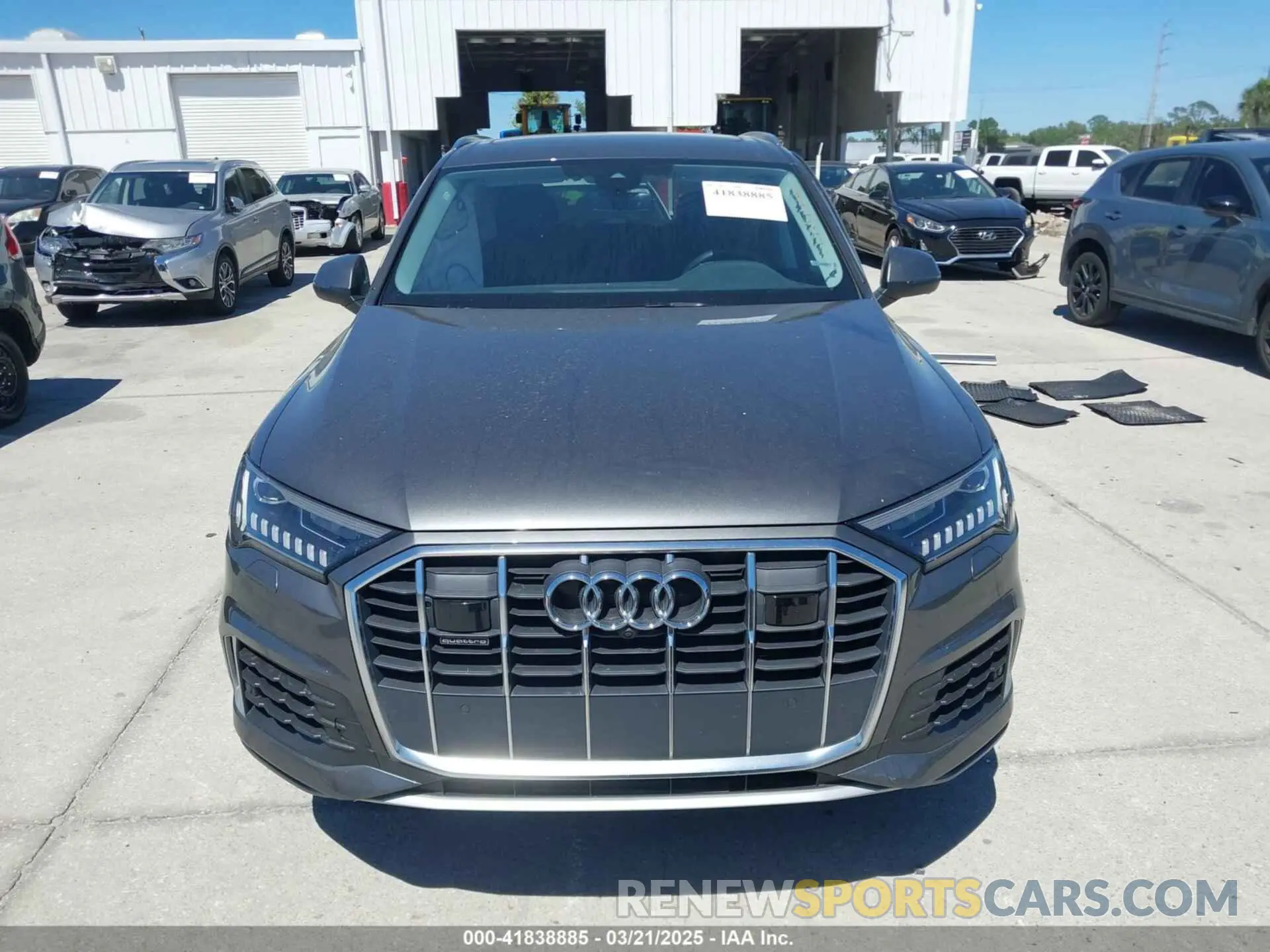 12 fotografías del automóvil dañado WA1AXBF76PD025384 AUDI Q7 2023