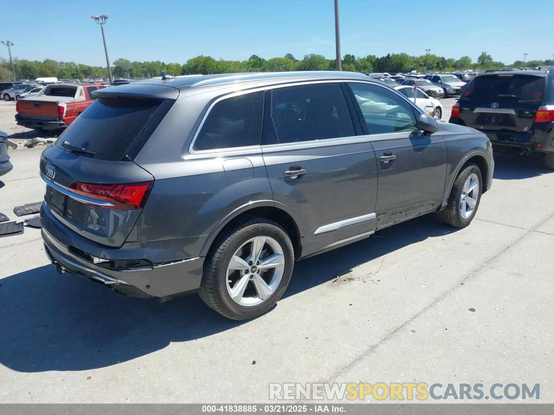 4 fotografías del automóvil dañado WA1AXBF76PD025384 AUDI Q7 2023
