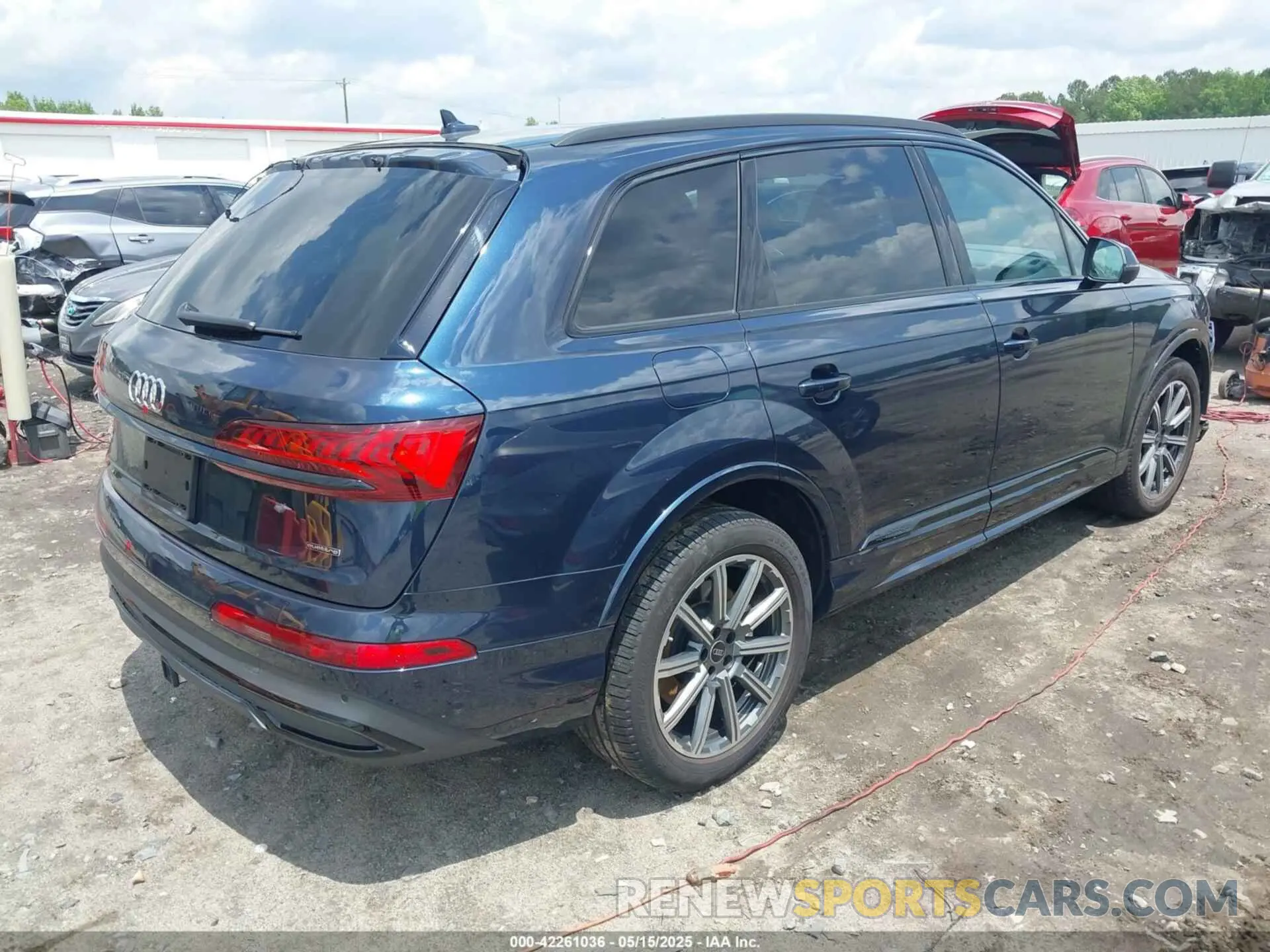 4 fotografías del automóvil dañado WA1LCBF73PD027257 AUDI Q7 2023