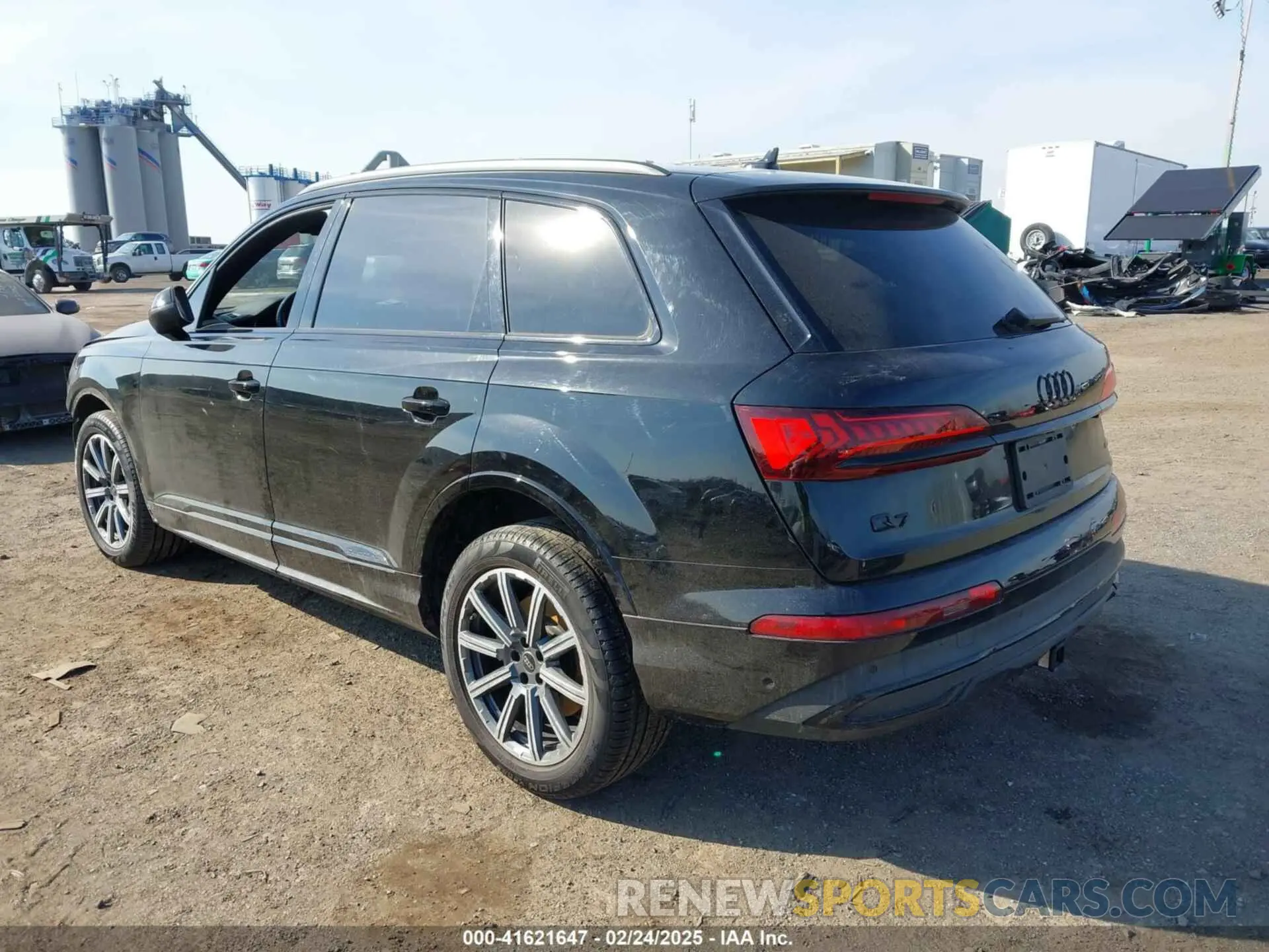 3 fotografías del automóvil dañado WA1LCBF77PD021834 AUDI Q7 2023
