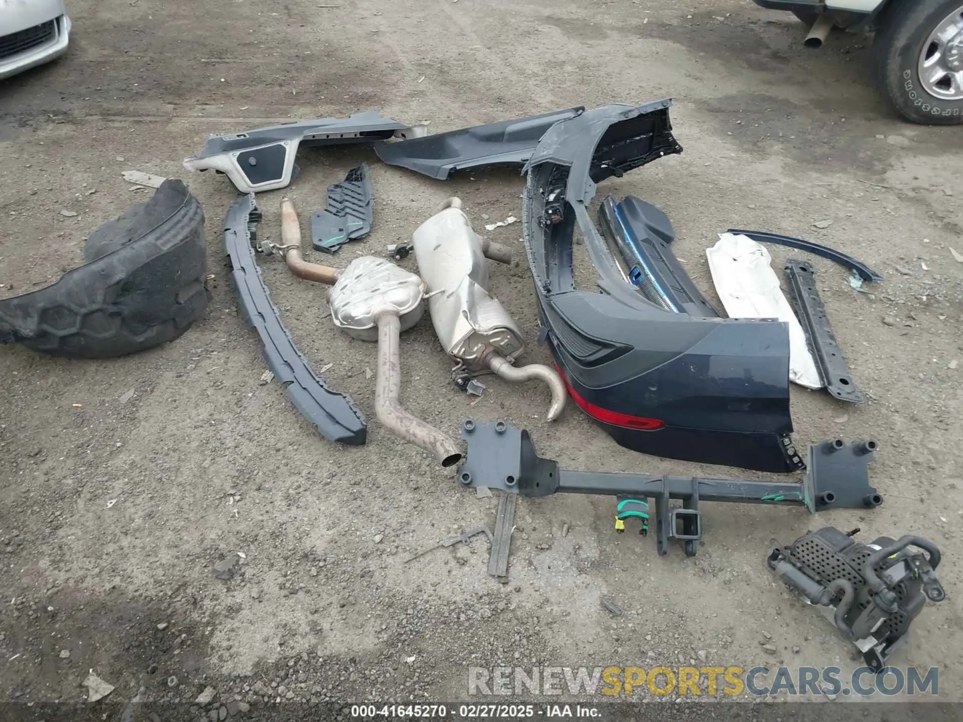 12 fotografías del automóvil dañado WA1LCBF77PD022093 AUDI Q7 2023