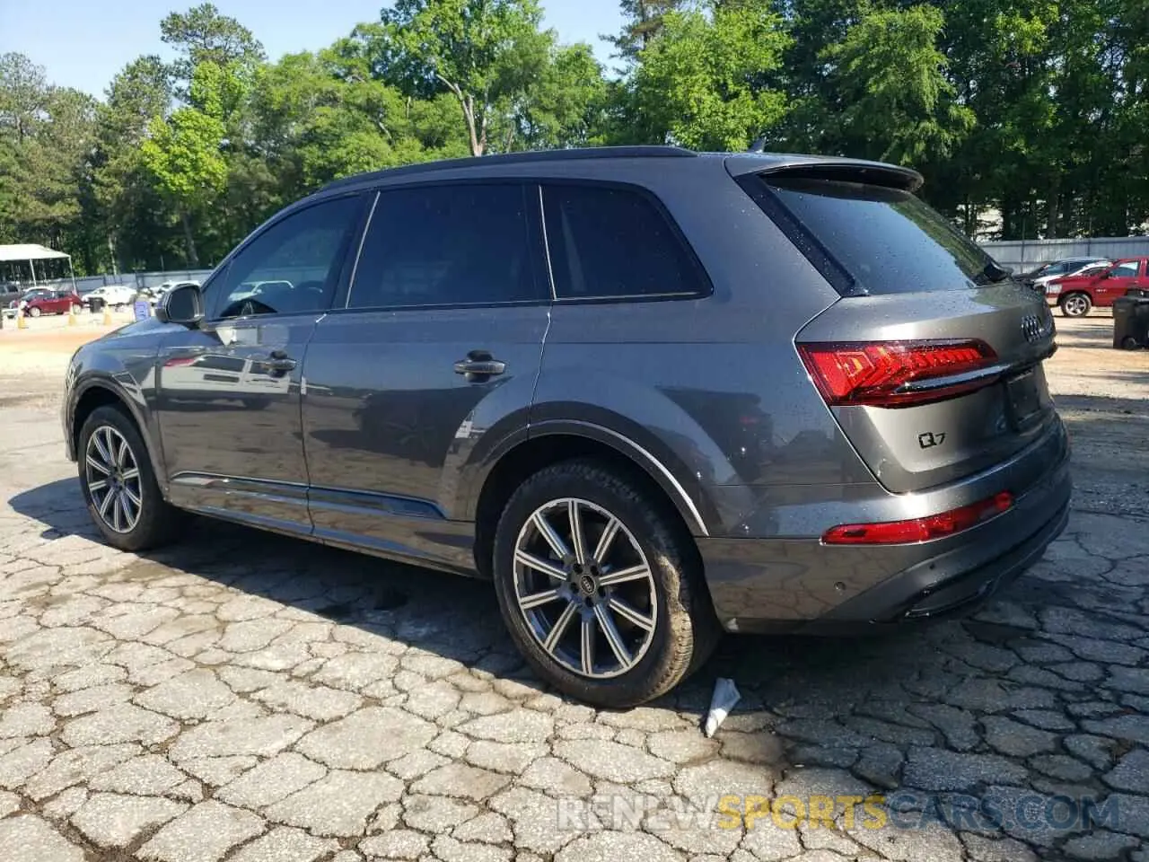 2 fotografías del automóvil dañado WA1LCBF79PD014979 AUDI Q7 2023