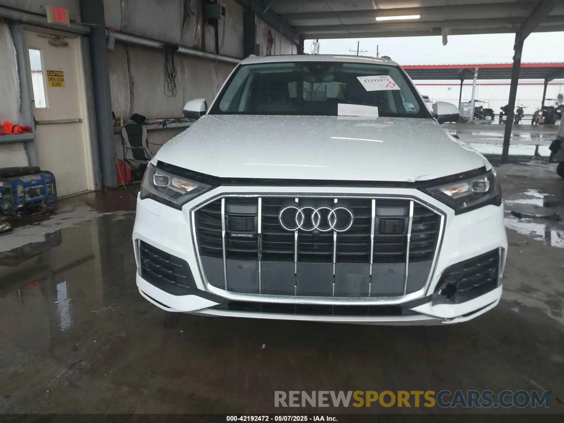 12 fotografías del automóvil dañado WA1LCBF7XPD001335 AUDI Q7 2023