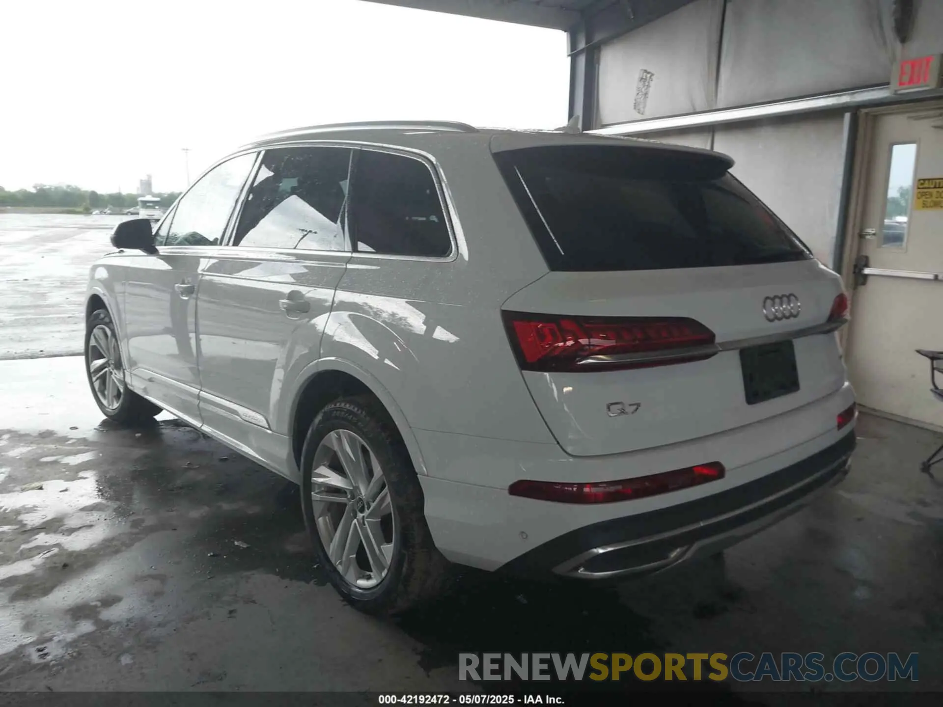 3 fotografías del automóvil dañado WA1LCBF7XPD001335 AUDI Q7 2023