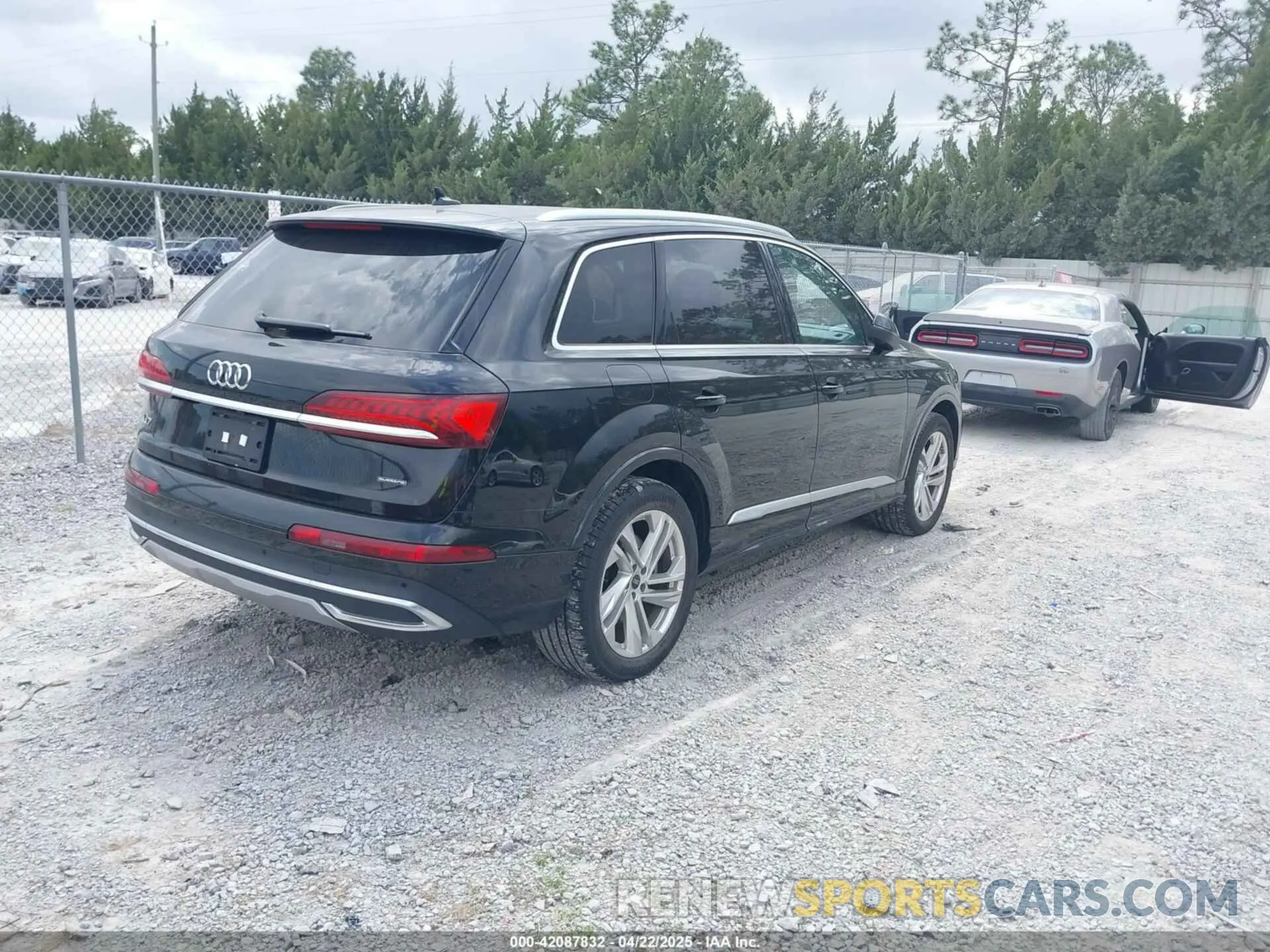 4 fotografías del automóvil dañado WA1LXBF70PD010789 AUDI Q7 2023