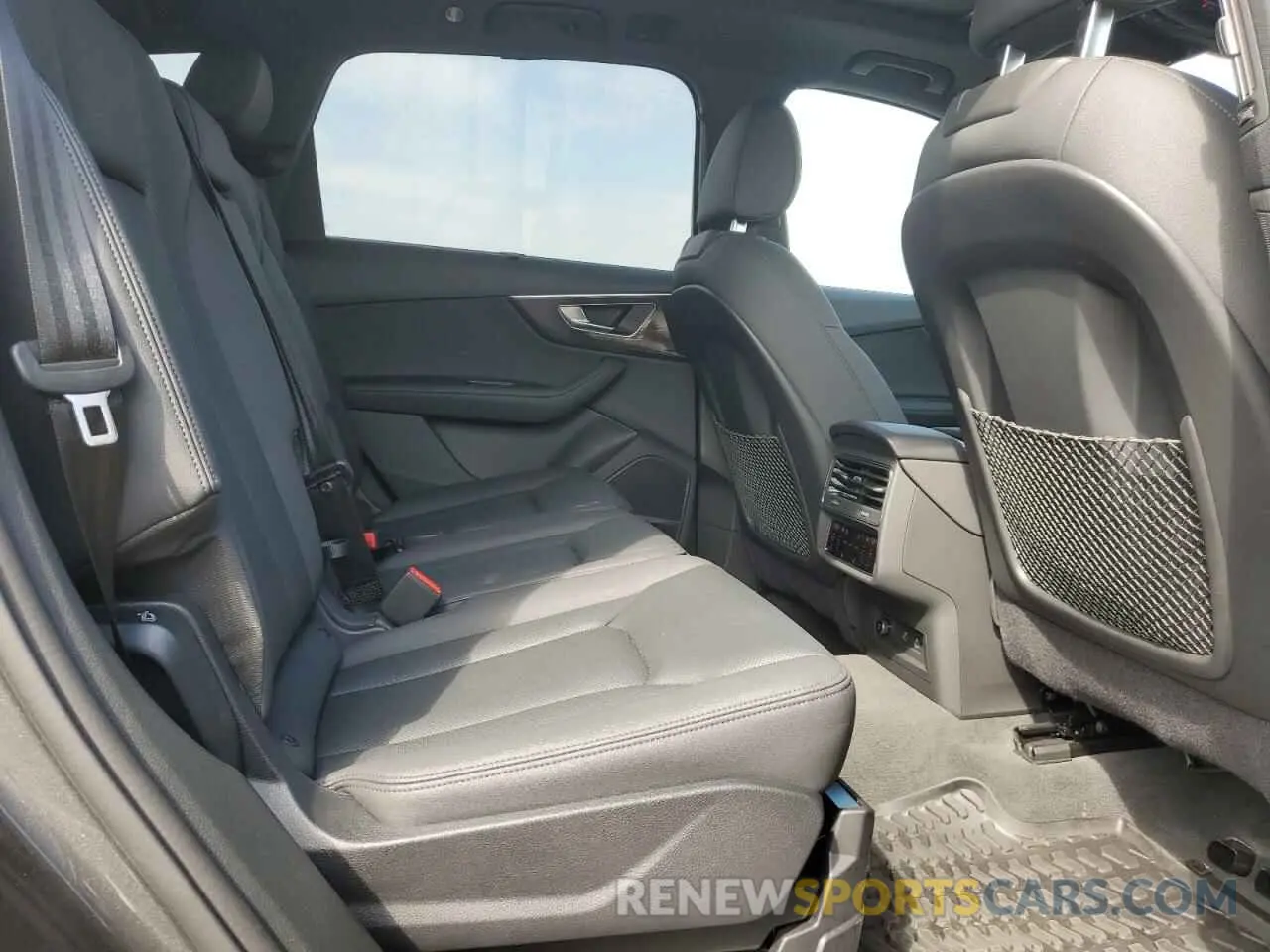 11 fotografías del automóvil dañado WA1LXBF78PD024830 AUDI Q7 2023