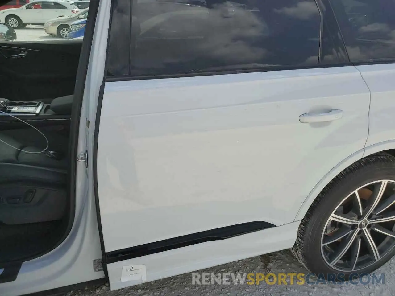 13 fotografías del automóvil dañado WA1VXBF70PD002040 AUDI Q7 2023