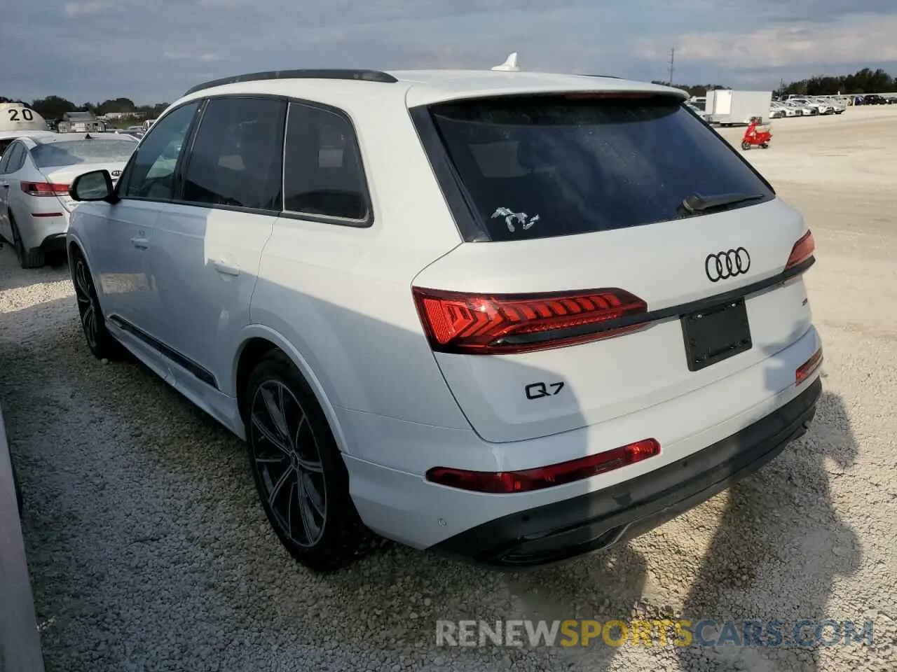 2 fotografías del automóvil dañado WA1VXBF70PD002040 AUDI Q7 2023