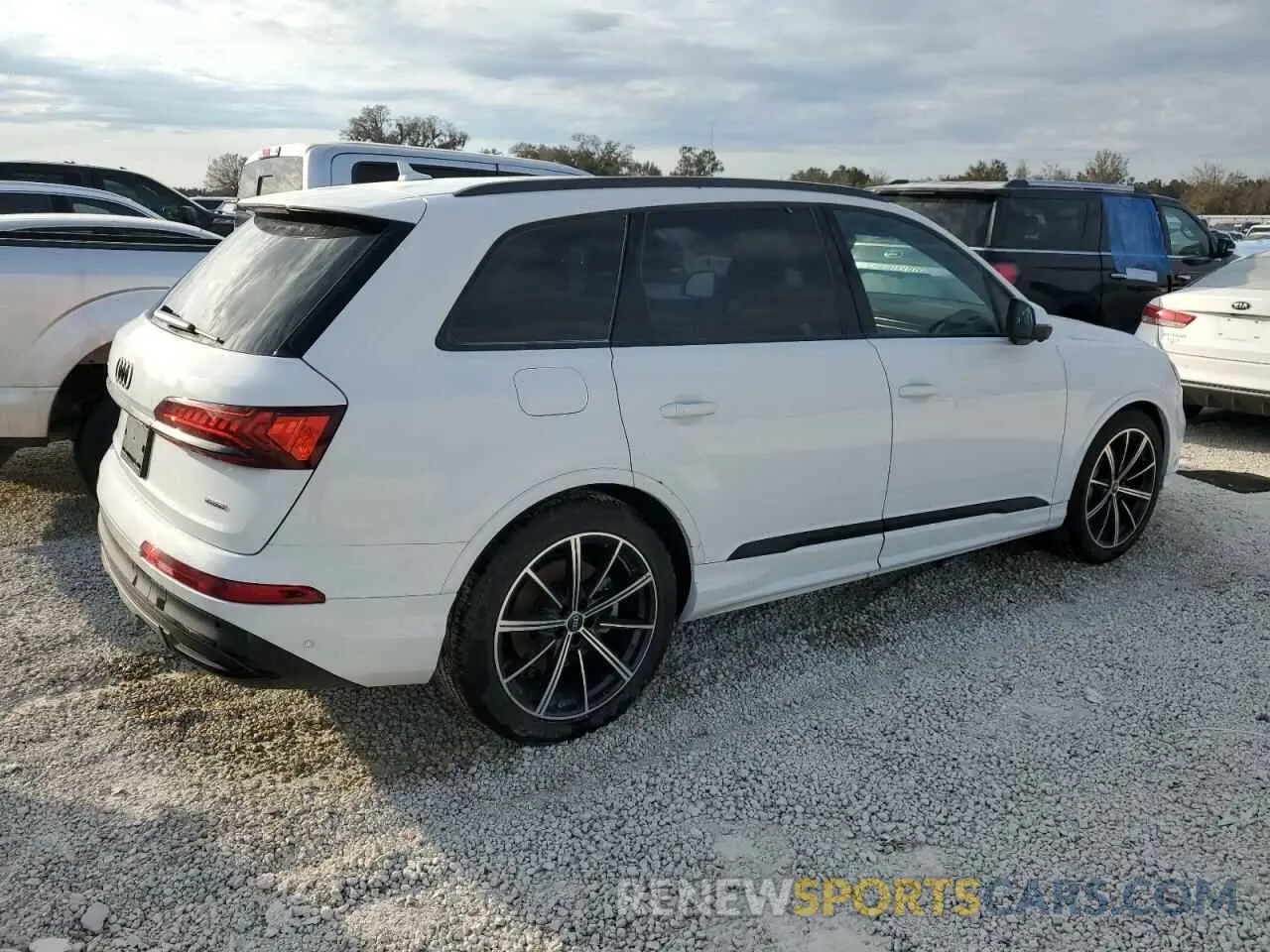 3 fotografías del automóvil dañado WA1VXBF70PD002040 AUDI Q7 2023