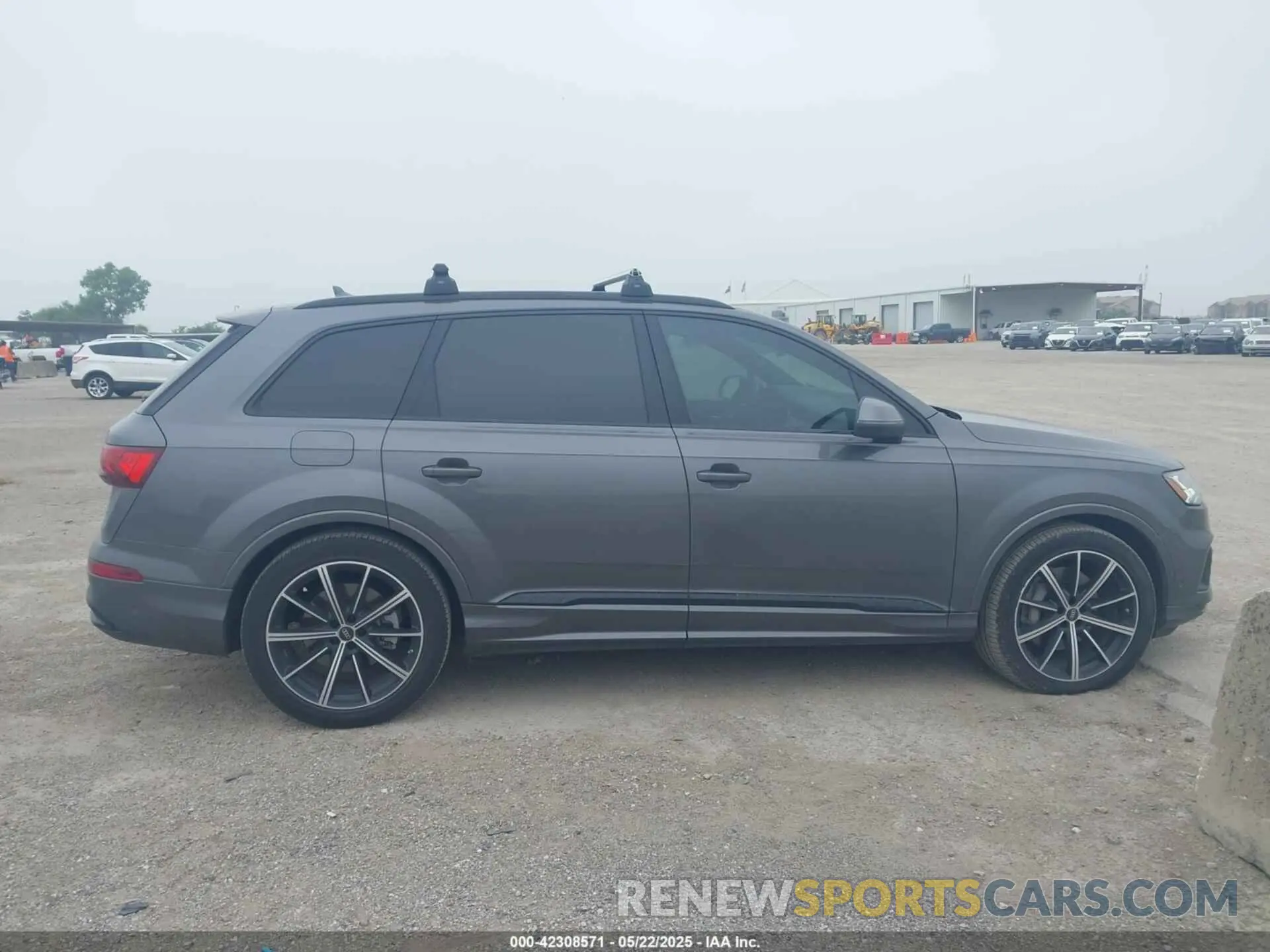 13 fotografías del automóvil dañado WA1VXBF72PD020877 AUDI Q7 2023