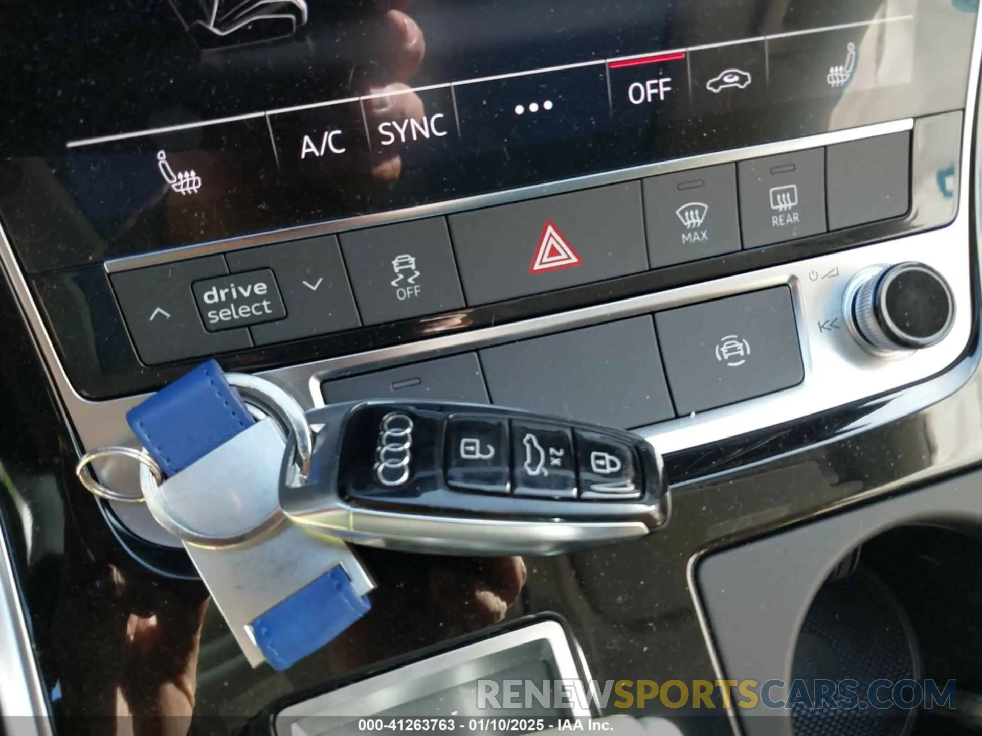 11 fotografías del automóvil dañado WA1ACBF70RD006893 AUDI Q7 2024