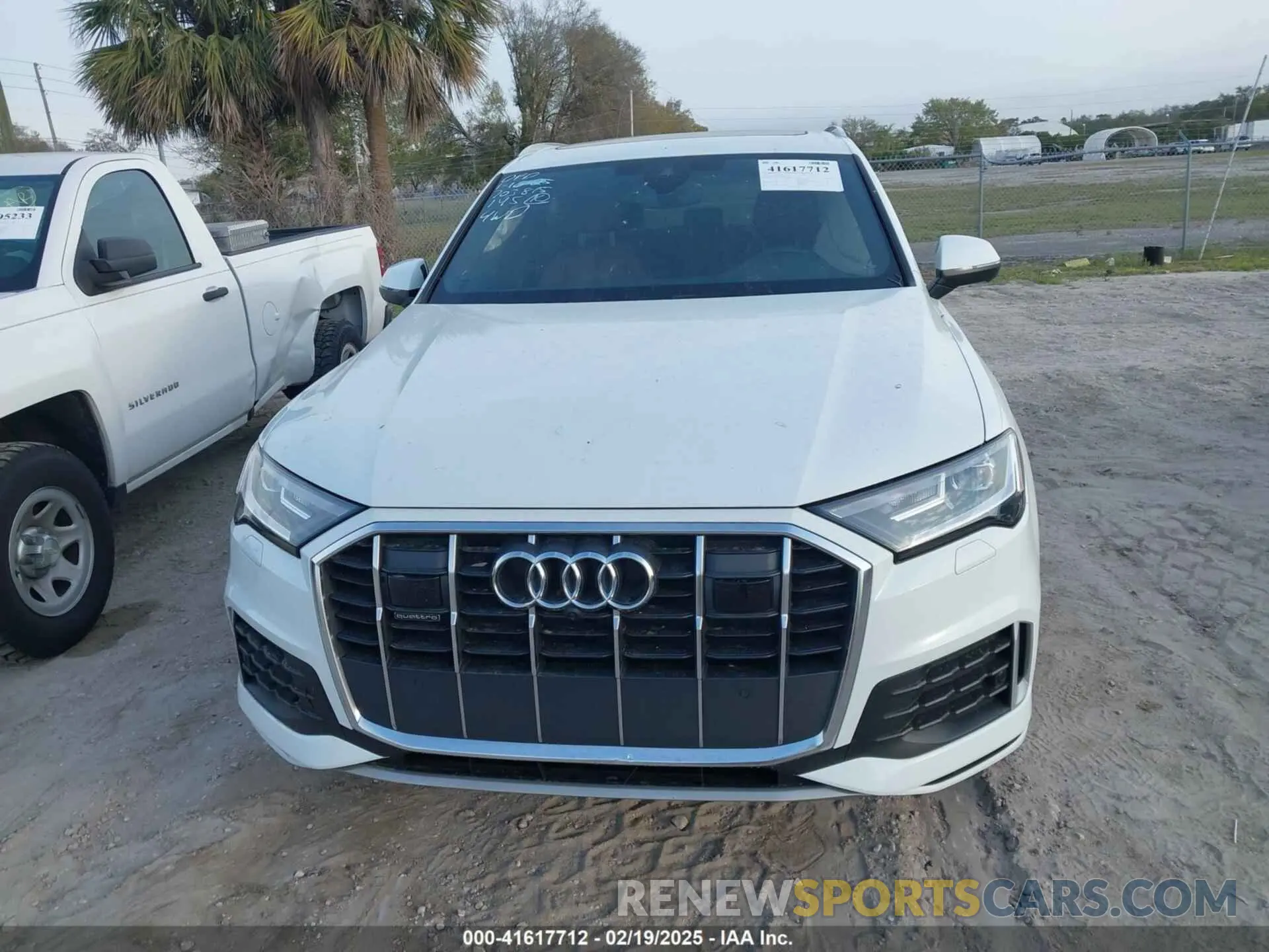 12 fotografías del automóvil dañado WA1ACBF79RD001840 AUDI Q7 2024