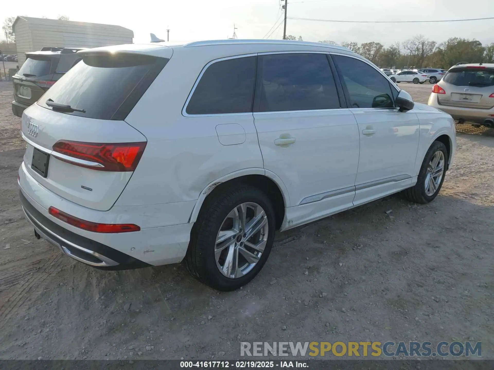 4 fotografías del automóvil dañado WA1ACBF79RD001840 AUDI Q7 2024