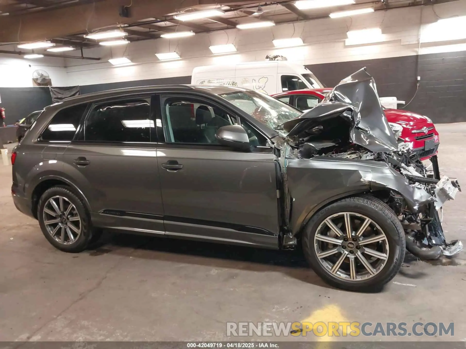 12 fotografías del automóvil dañado WA1LCBF71RD004059 AUDI Q7 2024