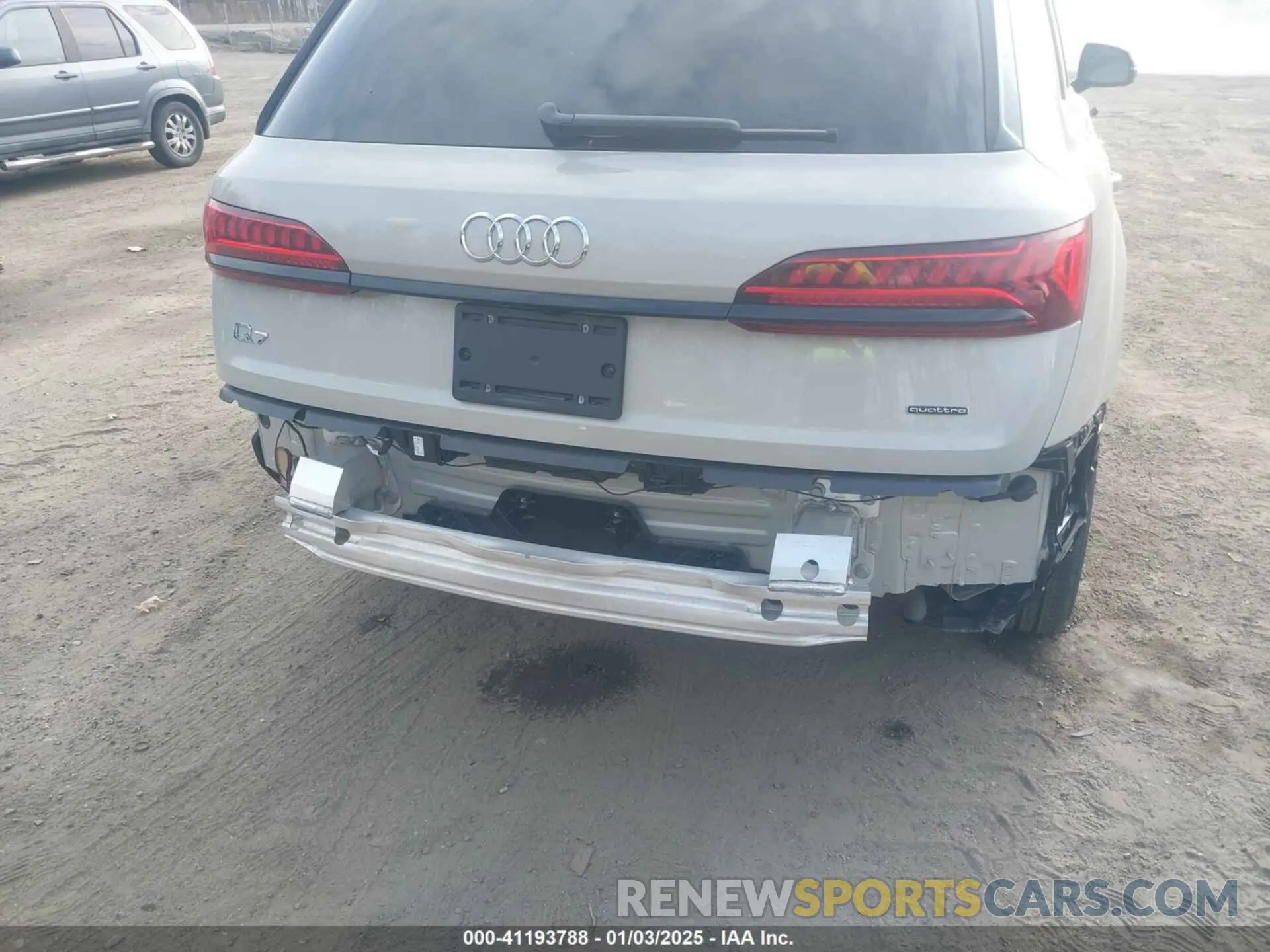 17 fotografías del automóvil dañado WA1LCBF73RD000157 AUDI Q7 2024