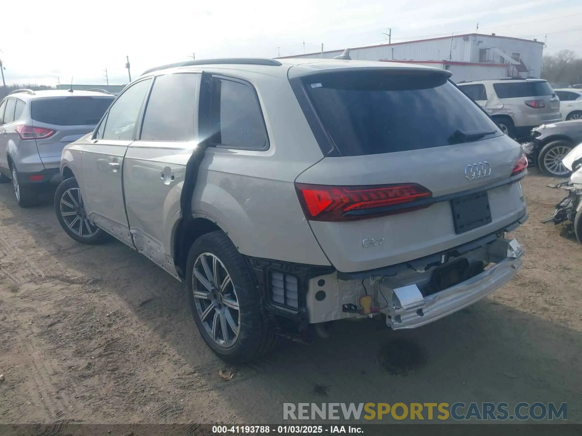 3 fotografías del automóvil dañado WA1LCBF73RD000157 AUDI Q7 2024