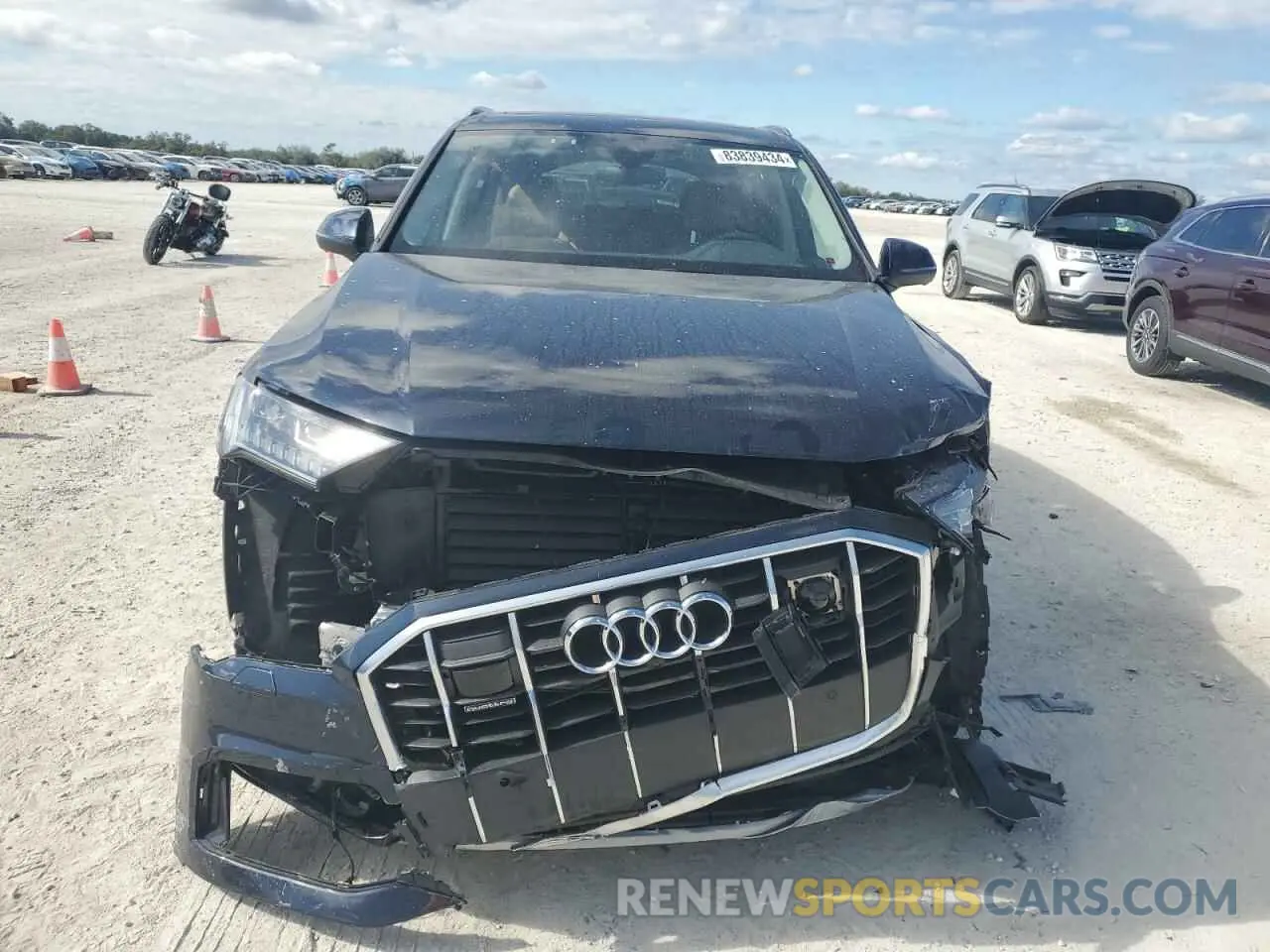 5 fotografías del automóvil dañado WA1LCBF73RD002748 AUDI Q7 2024