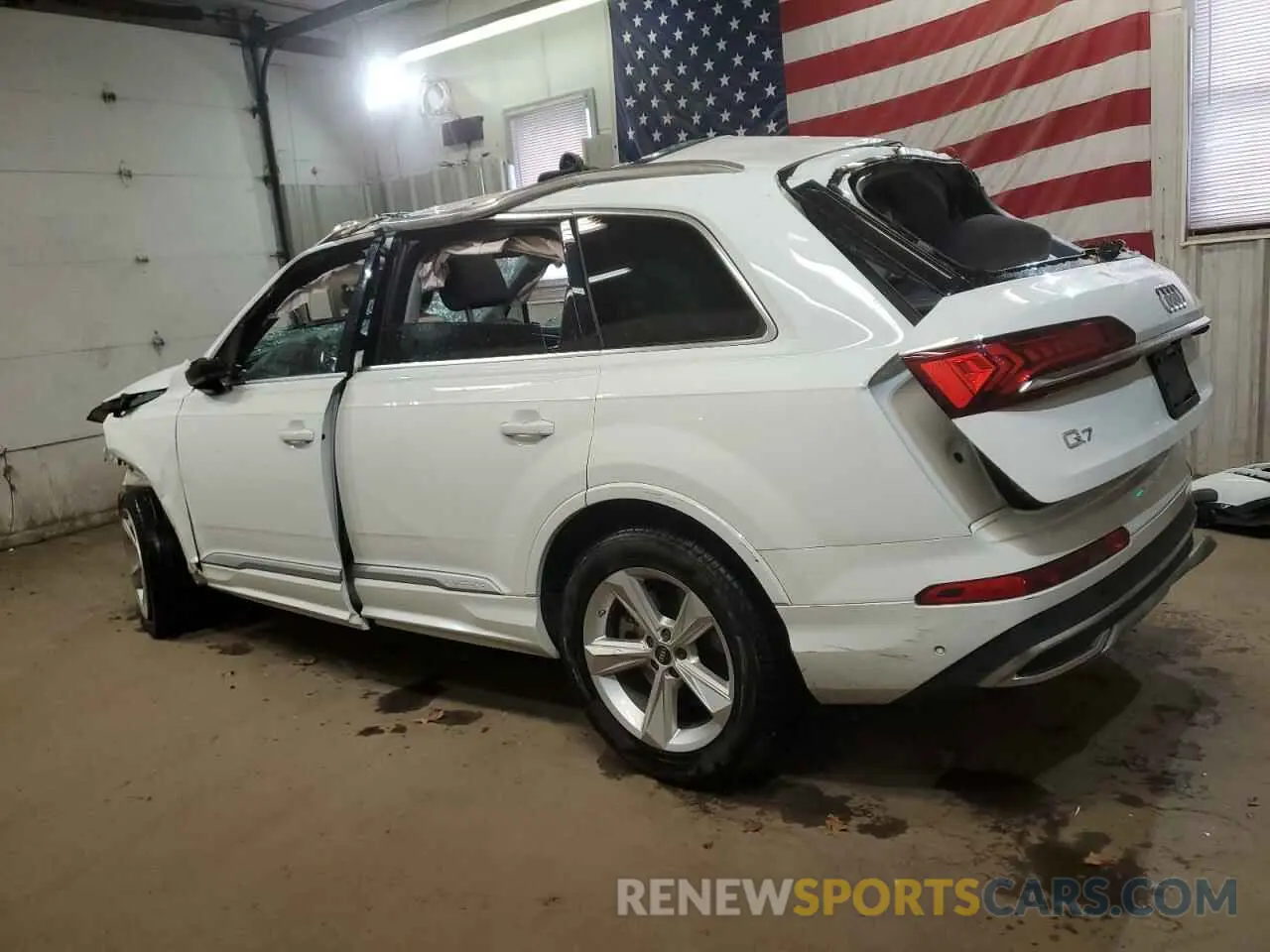 2 fotografías del automóvil dañado WA1LCBF79RD005864 AUDI Q7 2024