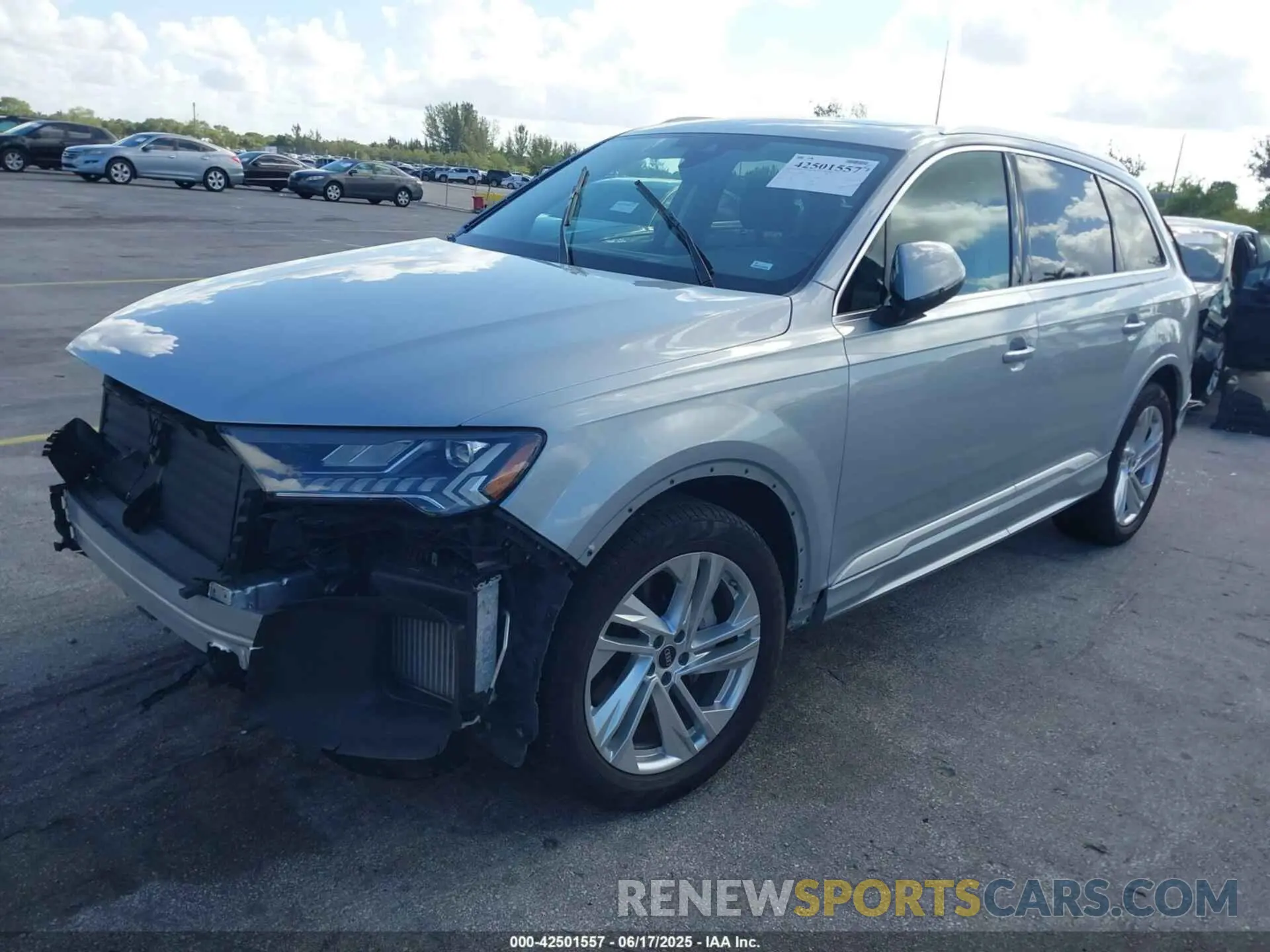2 fotografías del automóvil dañado WA1LXBF72RD006200 AUDI Q7 2024