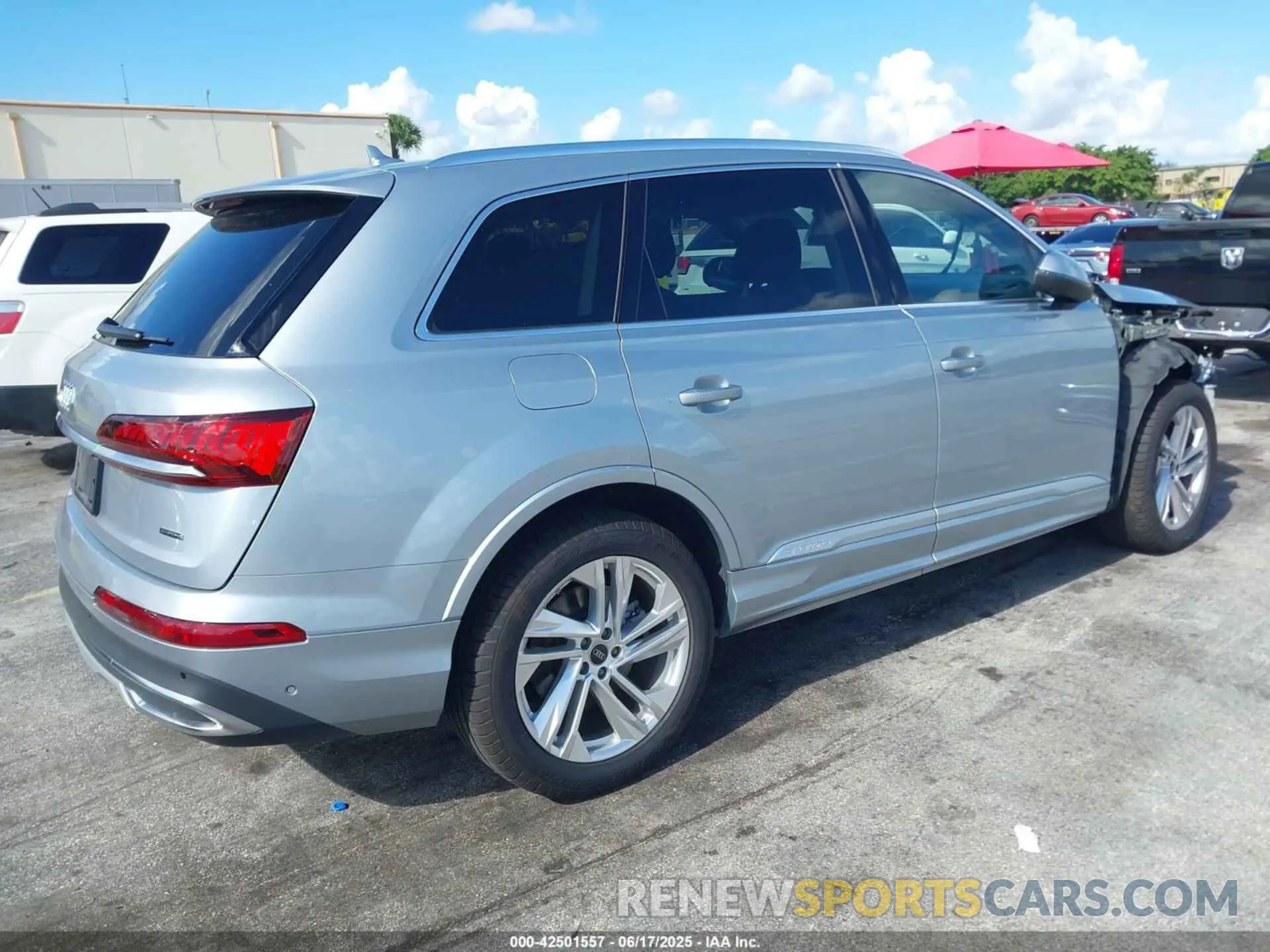 4 fotografías del automóvil dañado WA1LXBF72RD006200 AUDI Q7 2024