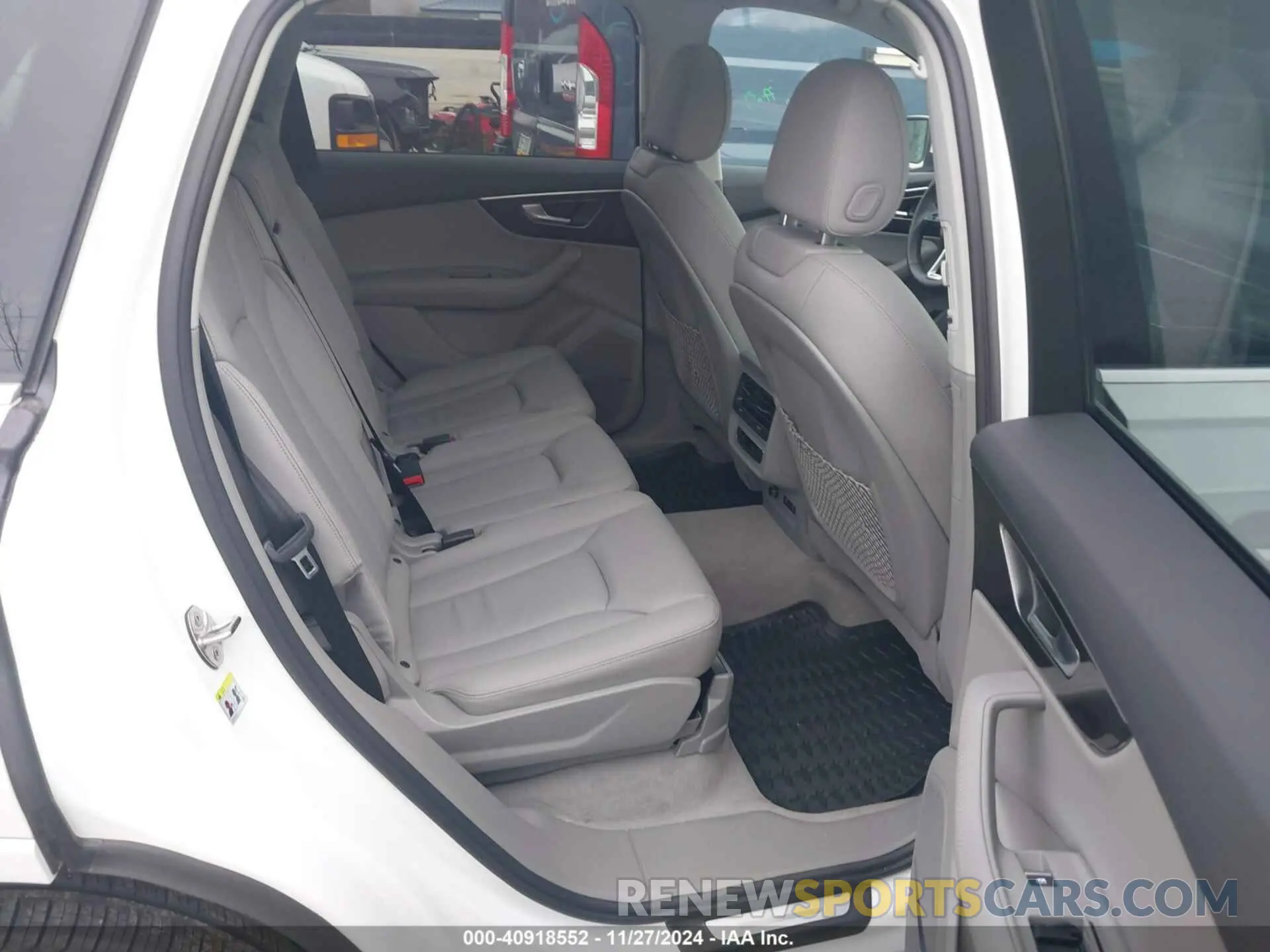 8 fotografías del automóvil dañado WA1LXBF7XRD006770 AUDI Q7 2024