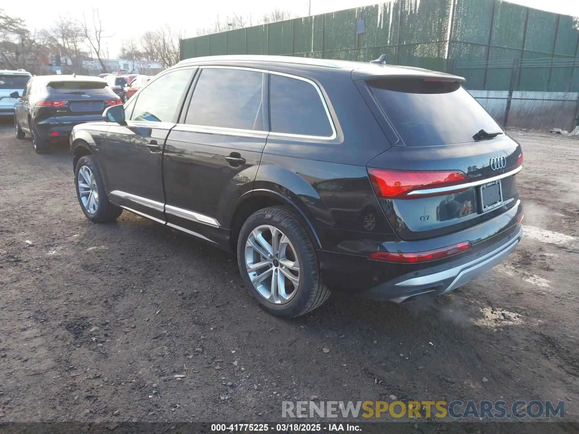 3 fotografías del automóvil dañado WA1ACBF7XSD020452 AUDI Q7 2025