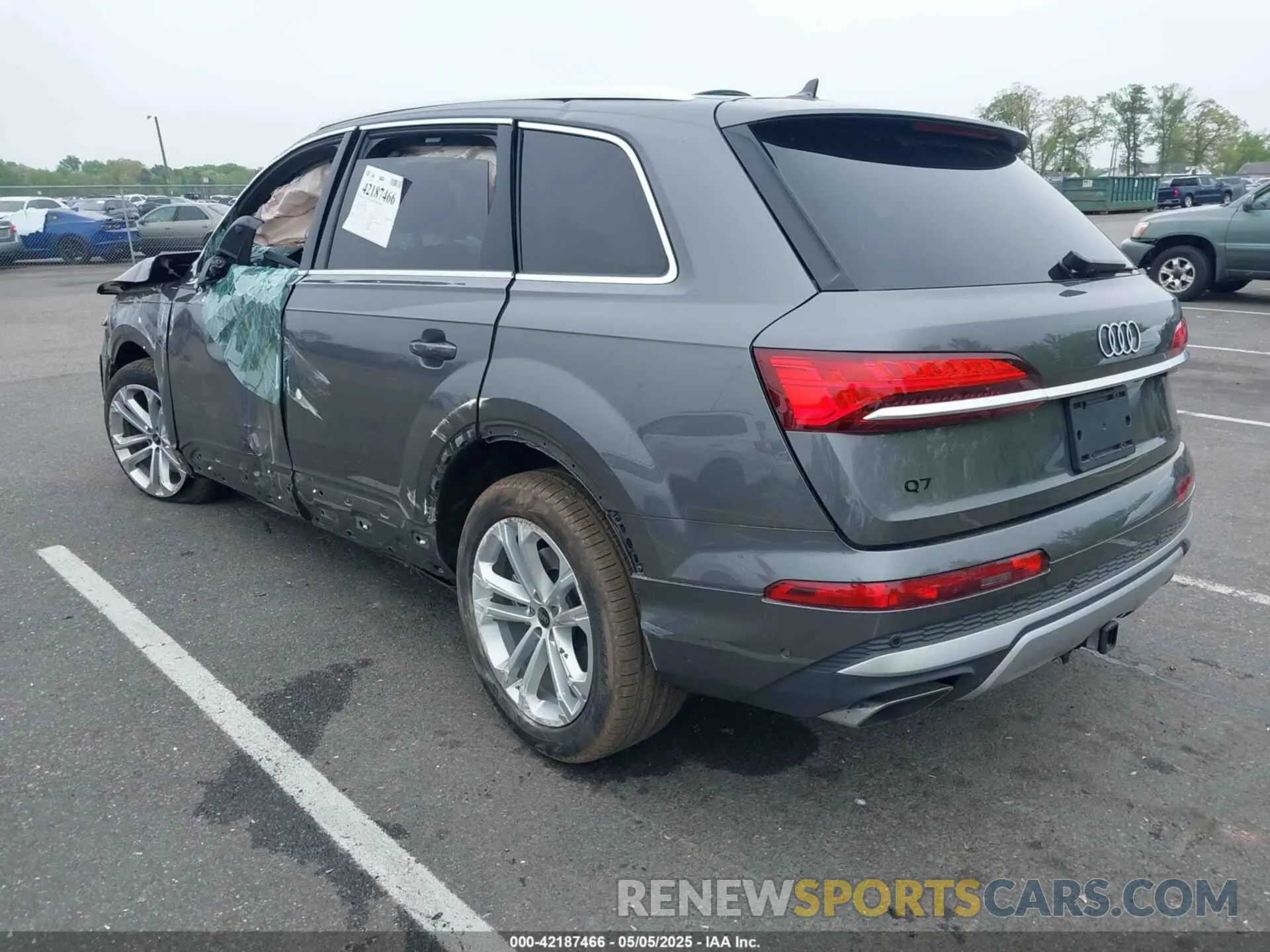 3 fotografías del automóvil dañado WA1LVBF7XSD017201 AUDI Q7 2025