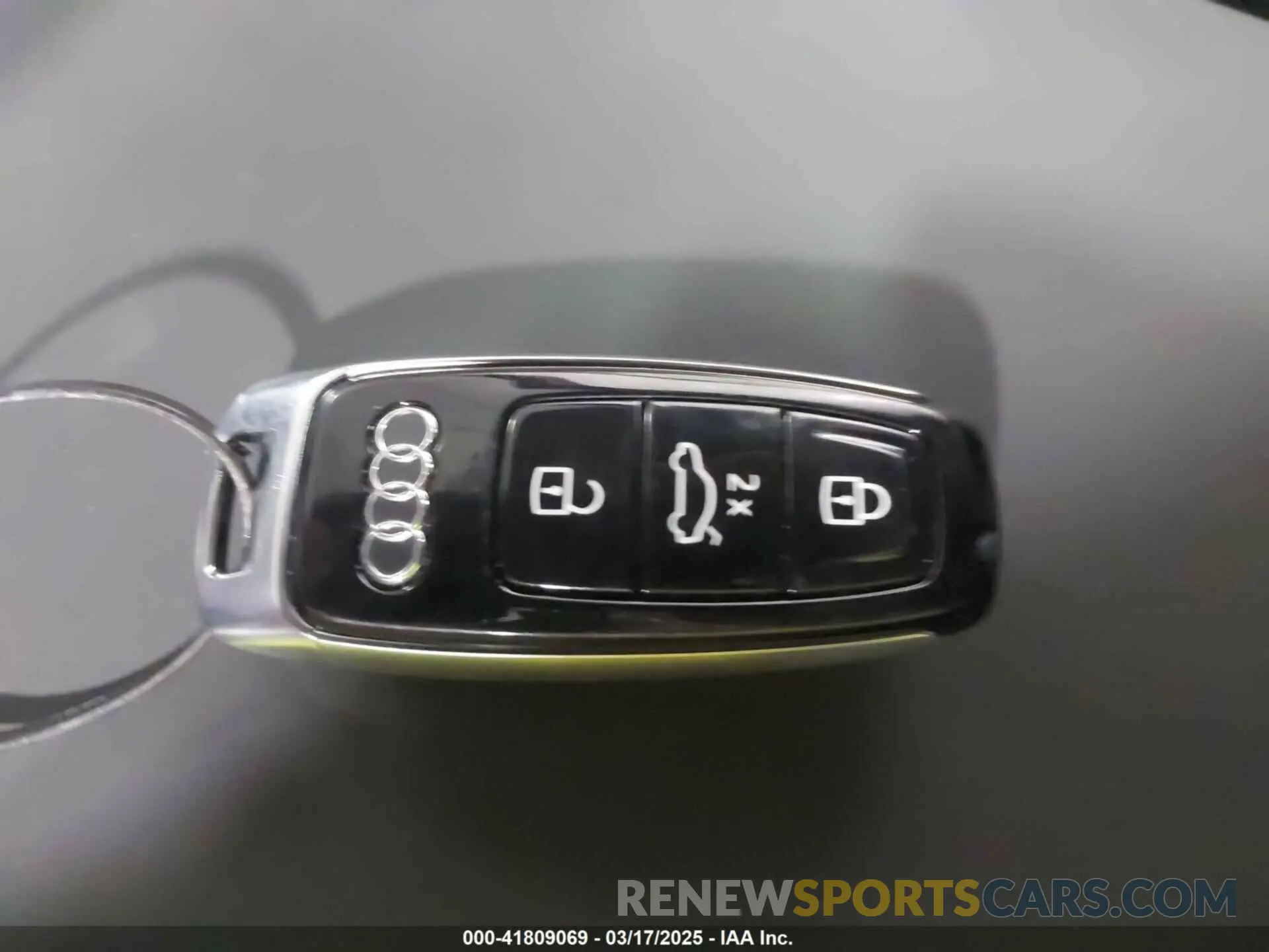 11 fotografías del automóvil dañado WA1VVBF74SD010351 AUDI Q7 2025