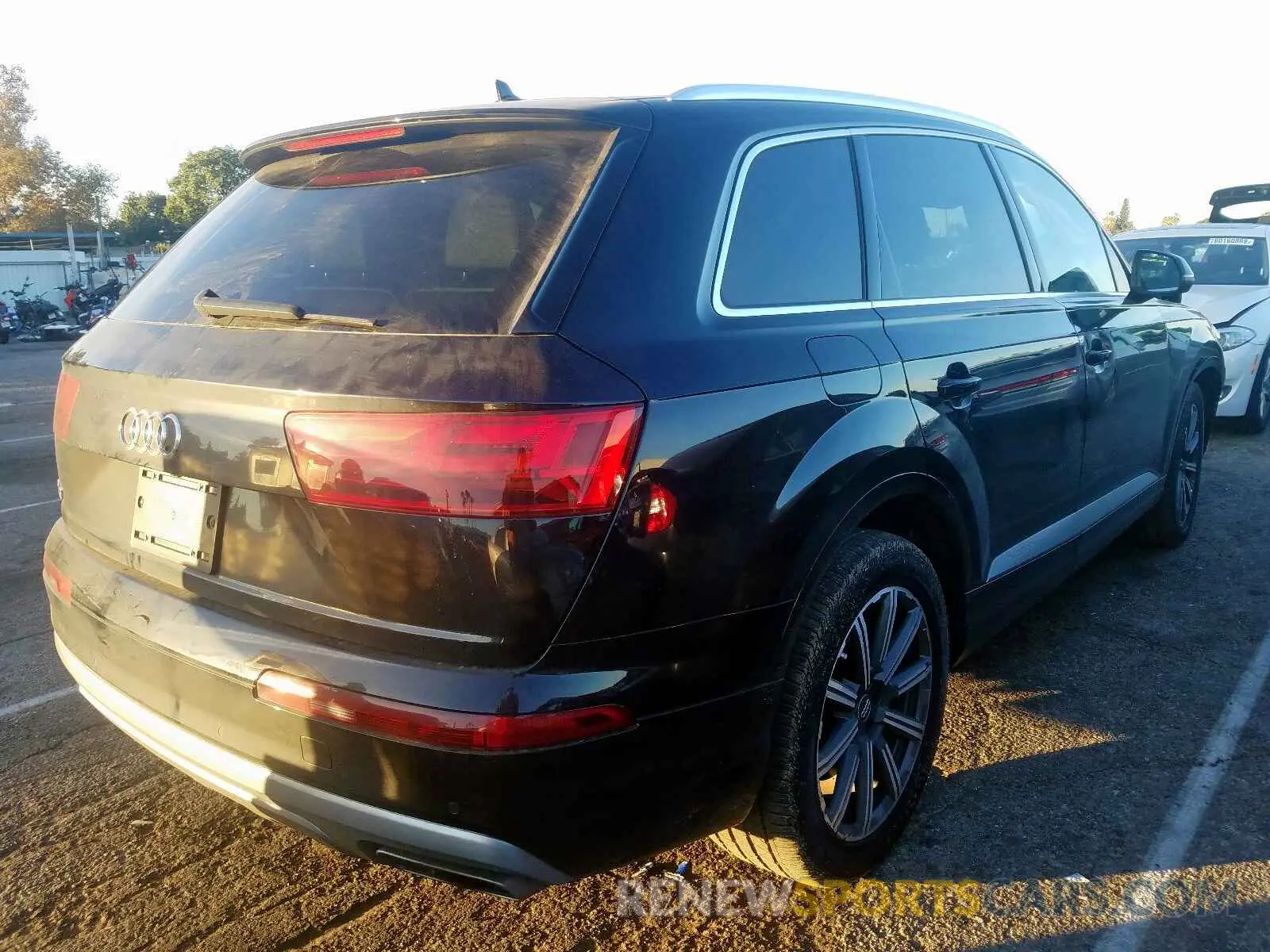 4 fotografías del automóvil dañado WA1LHAF76KD027418 AUDI Q7 PREMIUM 2019