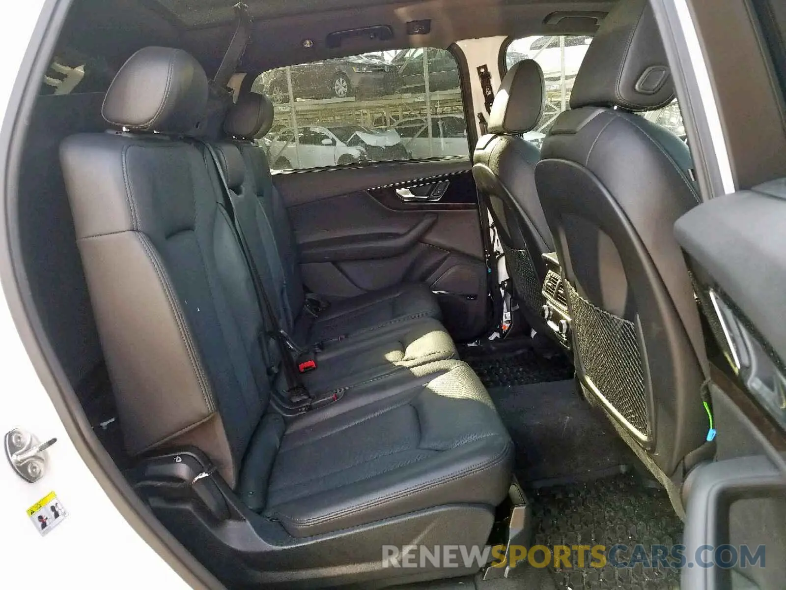 6 fotografías del automóvil dañado WA1VAAF72KD000035 AUDI Q7 PRESTIG 2019