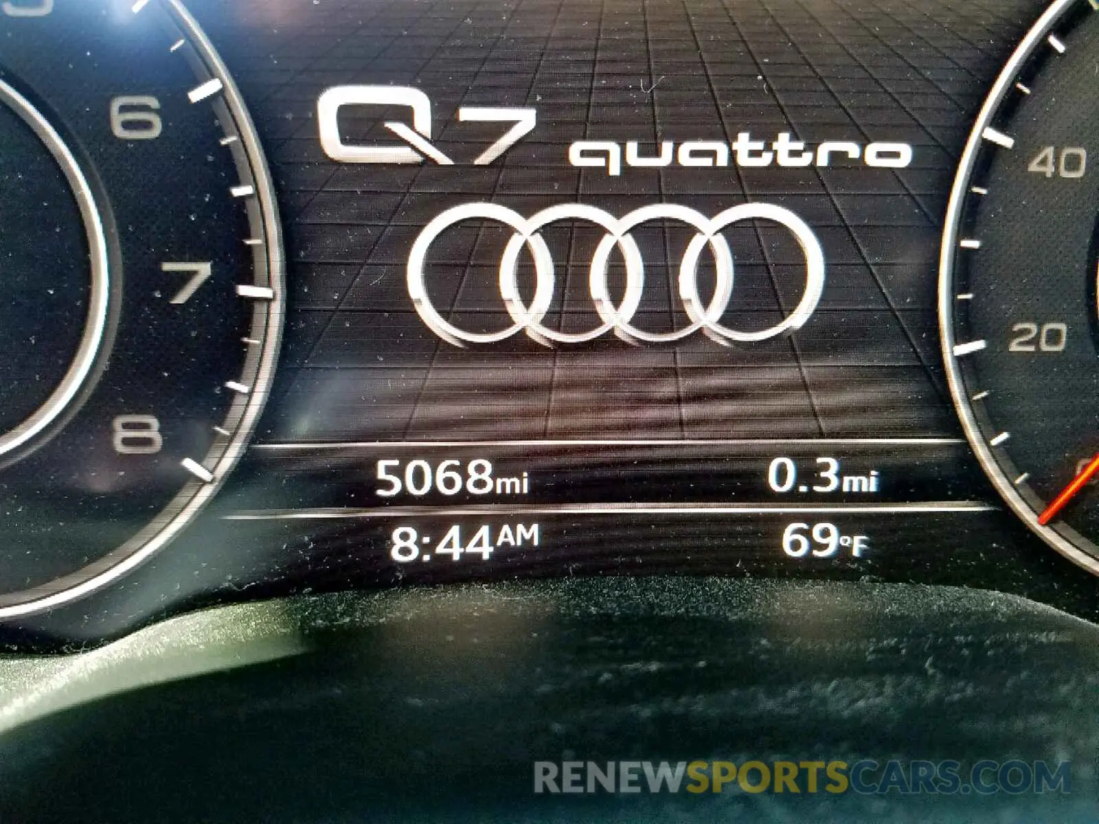 8 fotografías del automóvil dañado WA1VAAF72KD000035 AUDI Q7 PRESTIG 2019