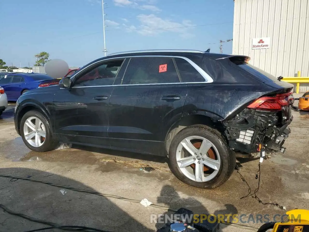 2 fotografías del automóvil dañado WA1AVAF11KD018119 AUDI Q8 2019