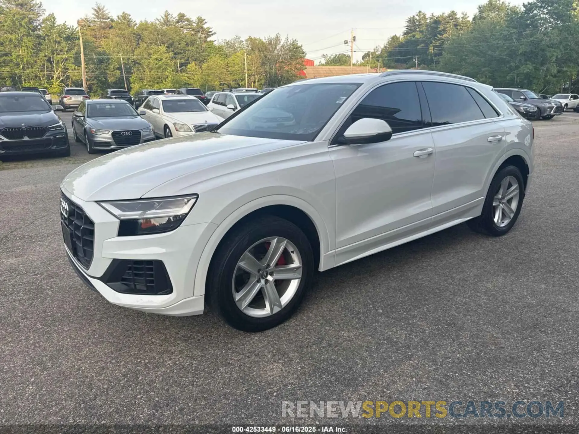 2 fotografías del automóvil dañado WA1AVAF12KD018856 AUDI Q8 2019
