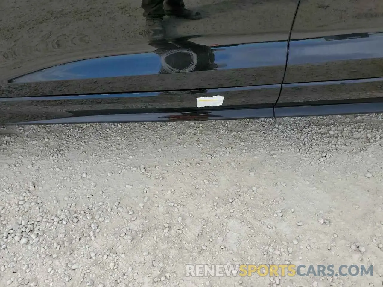 9 fotografías del automóvil dañado WA1AVAF17KD013278 AUDI Q8 2019