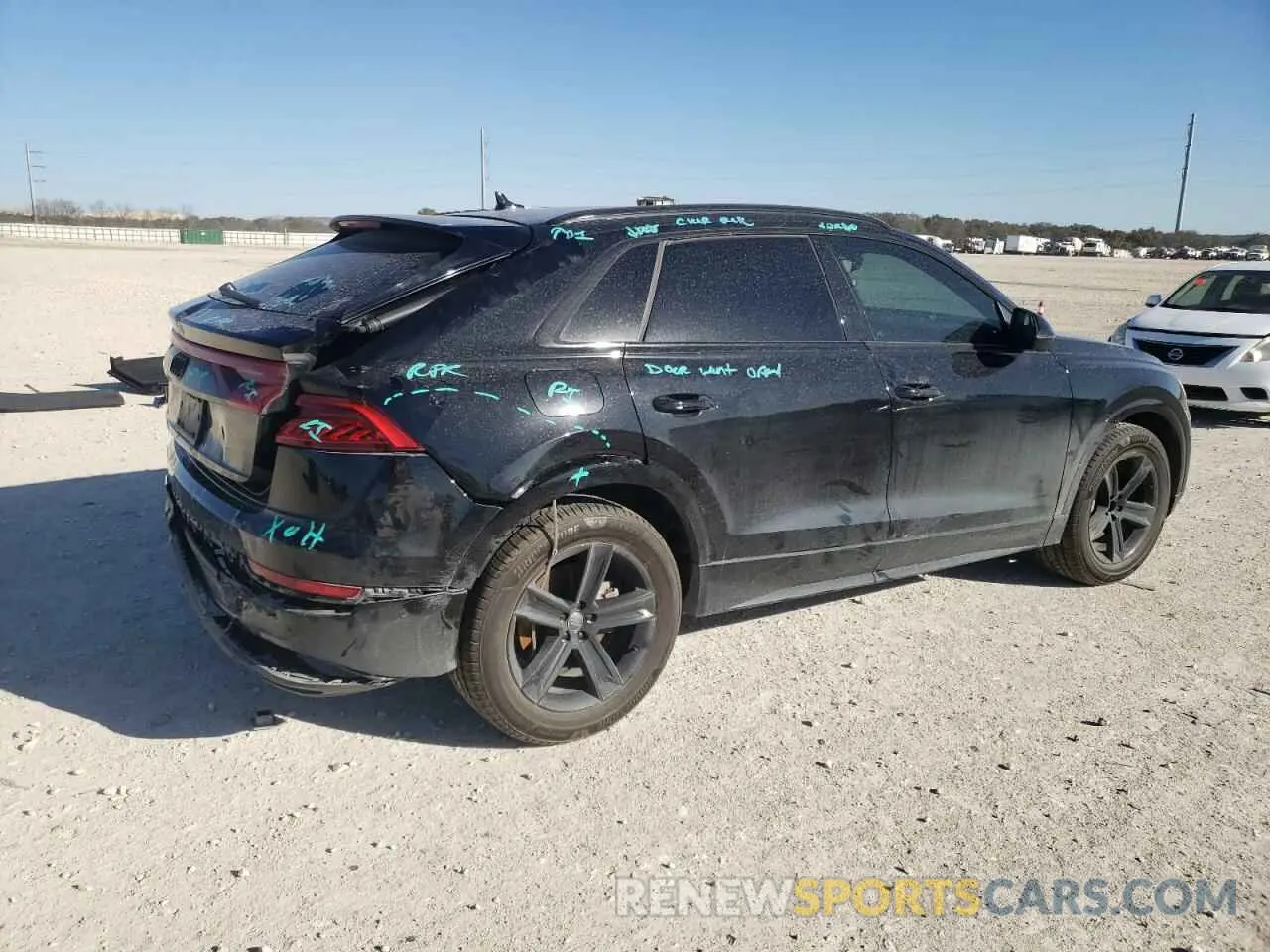 3 fotografías del automóvil dañado WA1AVAF17KD018660 AUDI Q8 2019