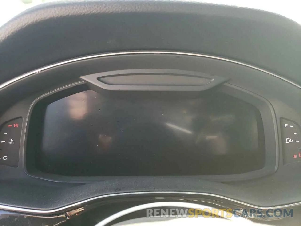 9 fotografías del automóvil dañado WA1AVAF17KD018660 AUDI Q8 2019