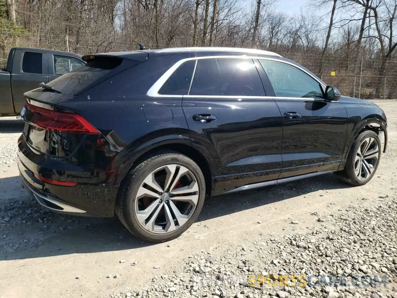 3 fotografías del automóvil dañado WA1BVAF11KD037936 AUDI Q8 2019