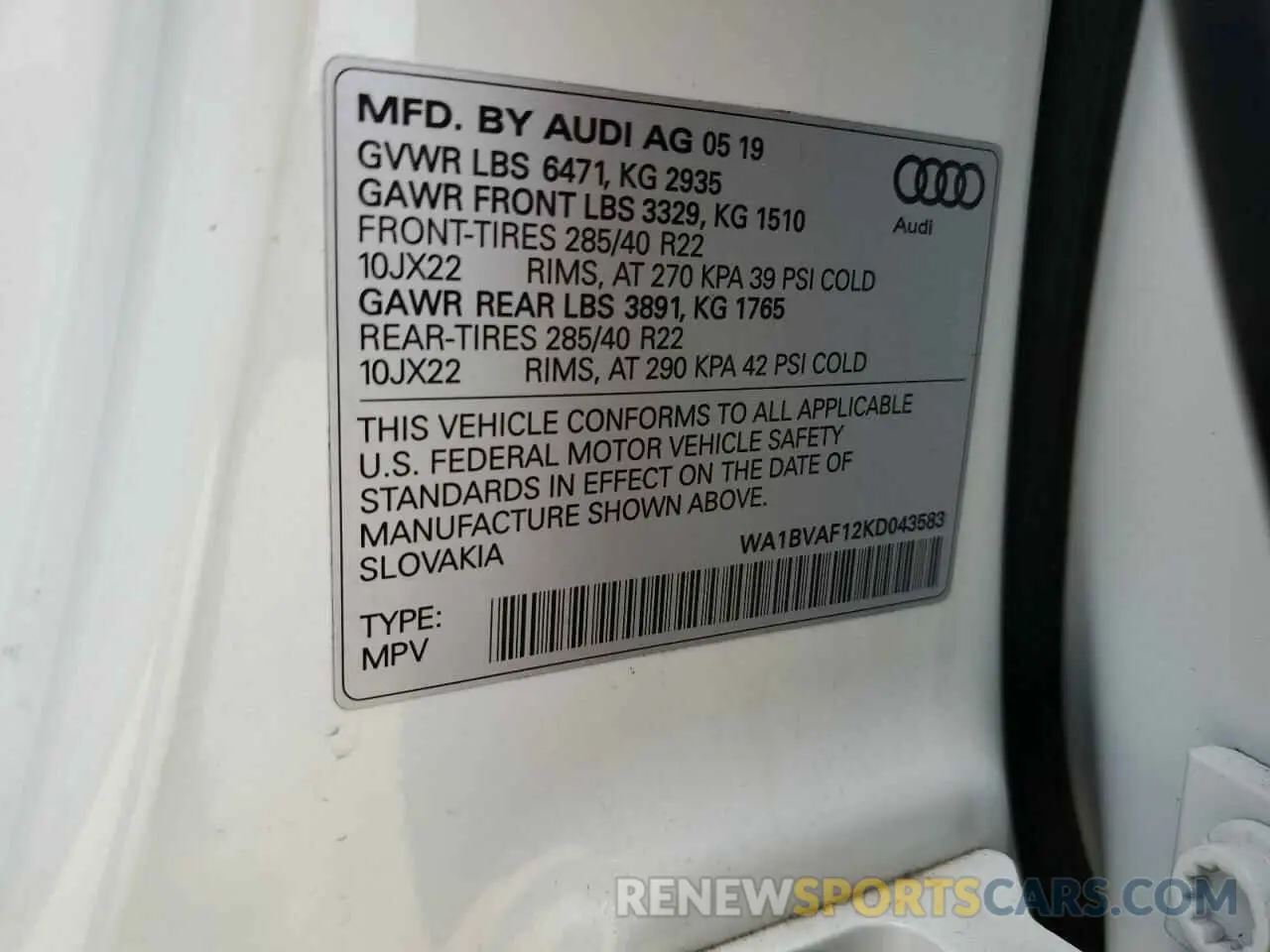 14 fotografías del automóvil dañado WA1BVAF12KD043583 AUDI Q8 2019