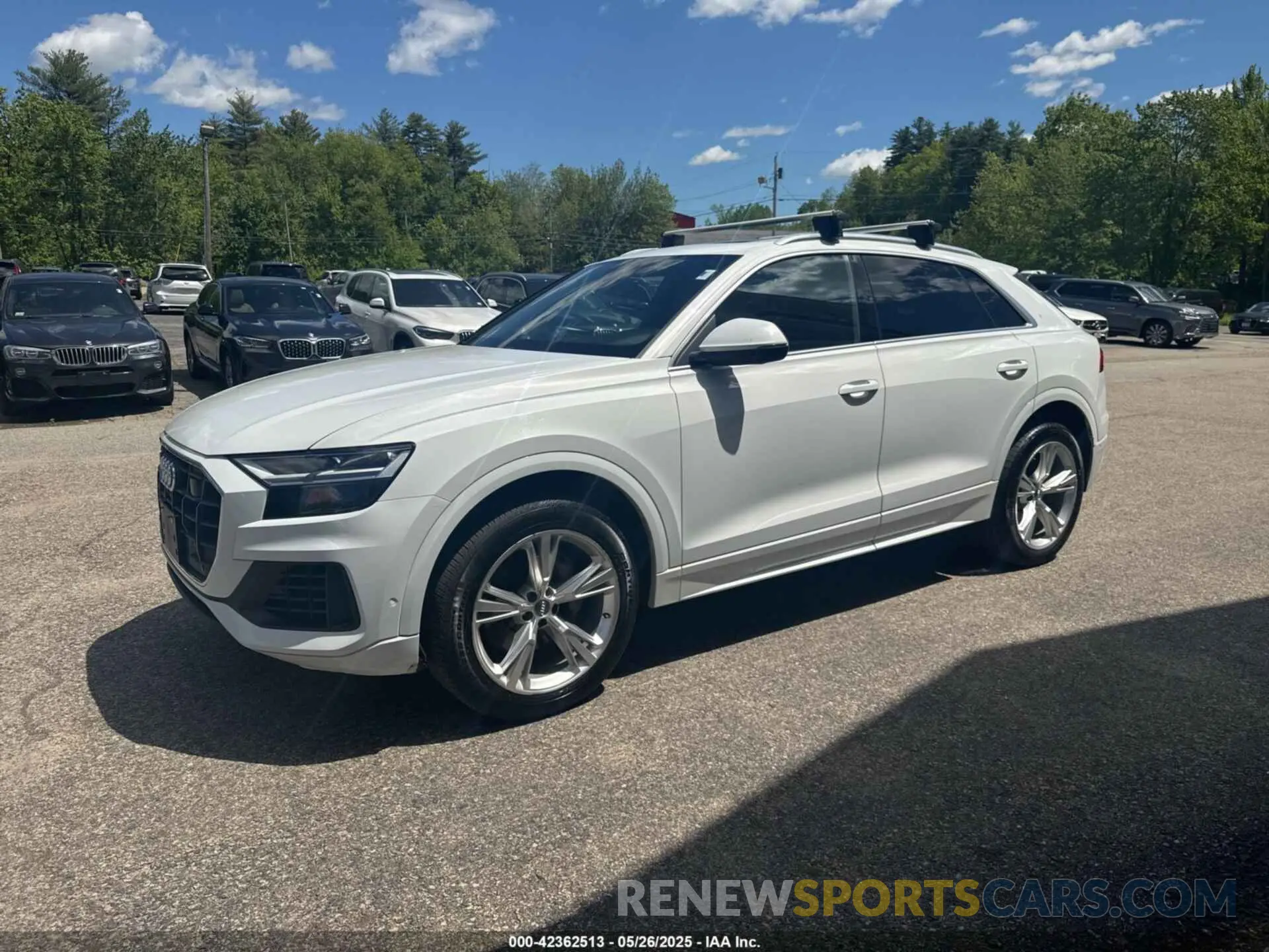 2 fotografías del automóvil dañado WA1BVAF15KD028897 AUDI Q8 2019