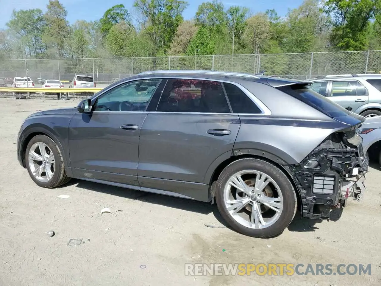 2 fotografías del automóvil dañado WA1BVAF19KD015893 AUDI Q8 2019