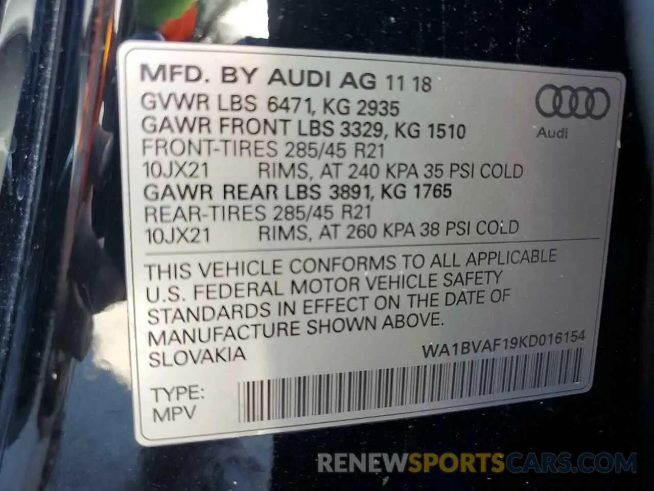 12 fotografías del automóvil dañado WA1BVAF19KD016154 AUDI Q8 2019