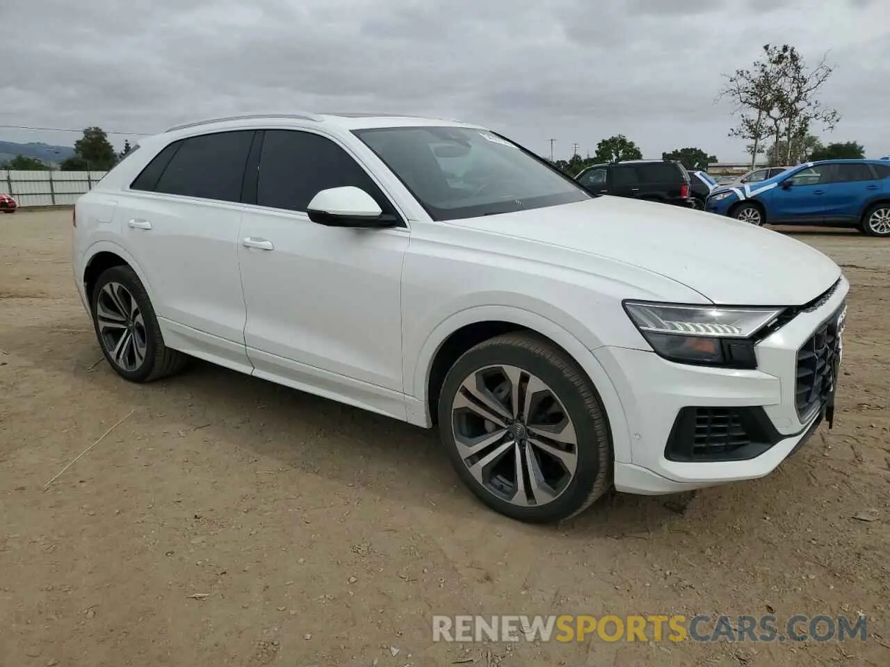 4 fotografías del automóvil dañado WA1CVAF14KD033769 AUDI Q8 2019